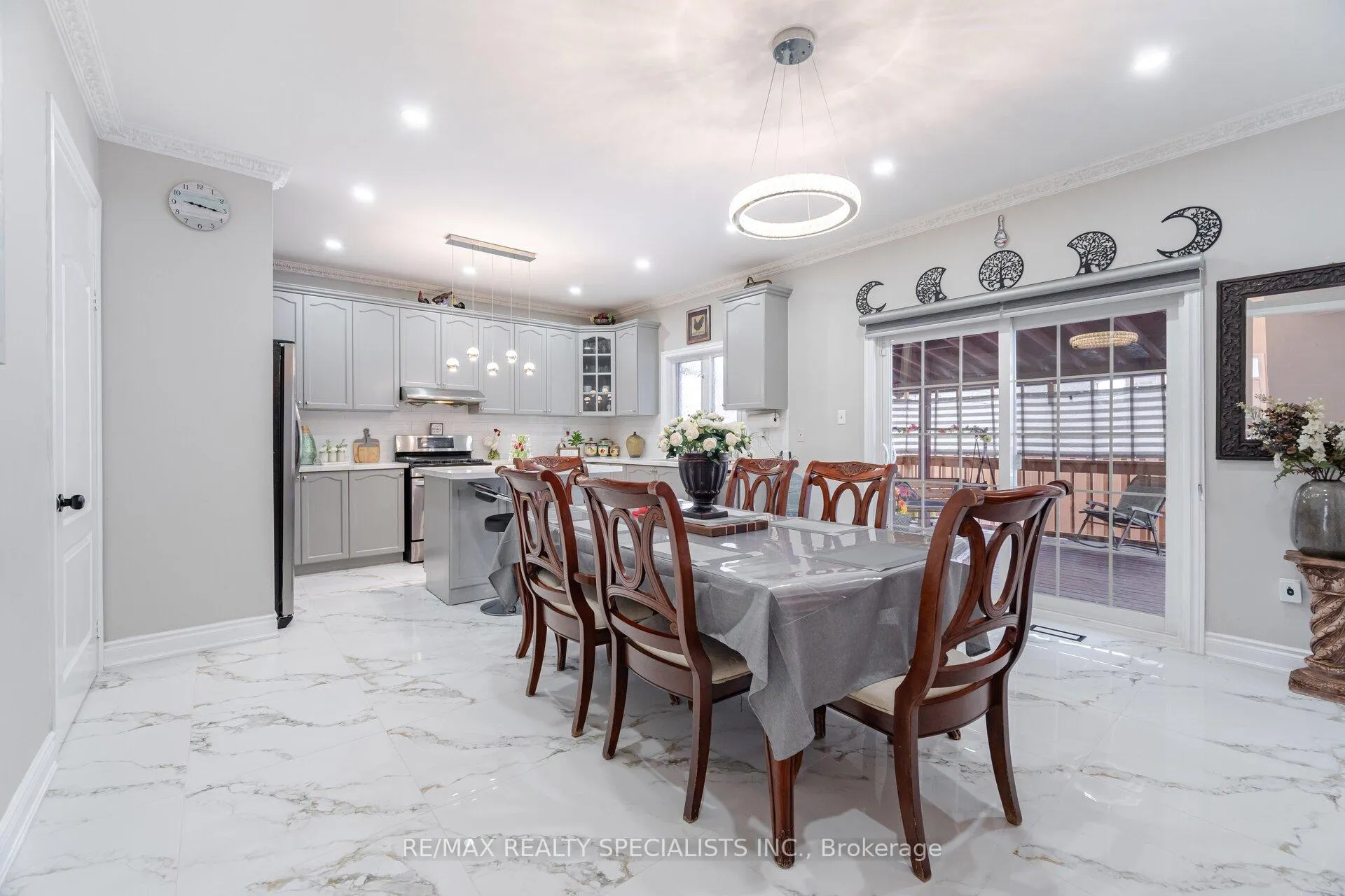 Photo 7 of 66 Carmel Crescent, Brampton, Vales of Castlemore North — HOMEH