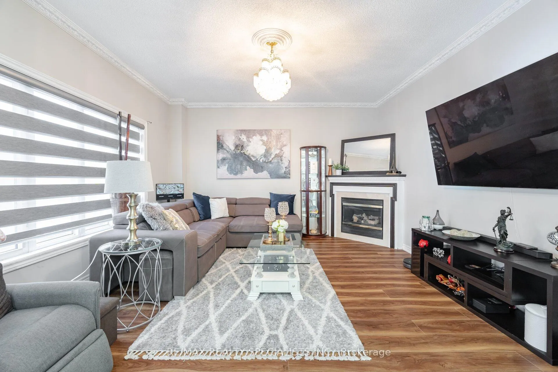 Photo 10 of 66 Carmel Crescent, Brampton, Vales of Castlemore North — HOMEH