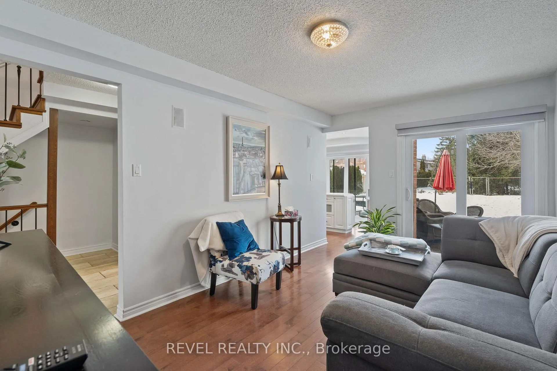 Photo 8 of 54 Fountainbridge Drive, Caledon, Bolton East — HOMEH