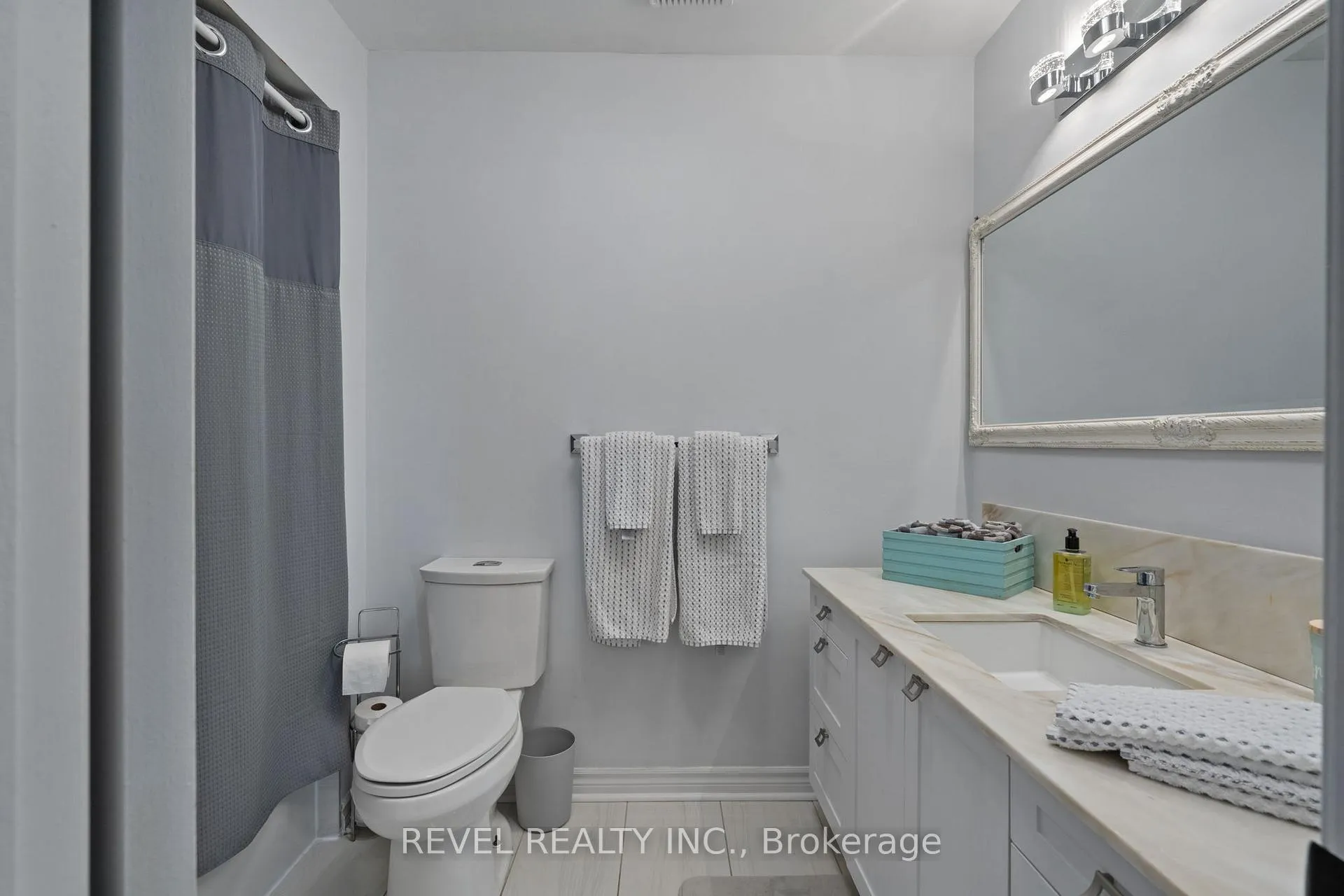 Photo 12 of 54 Fountainbridge Drive, Caledon, Bolton East — HOMEH