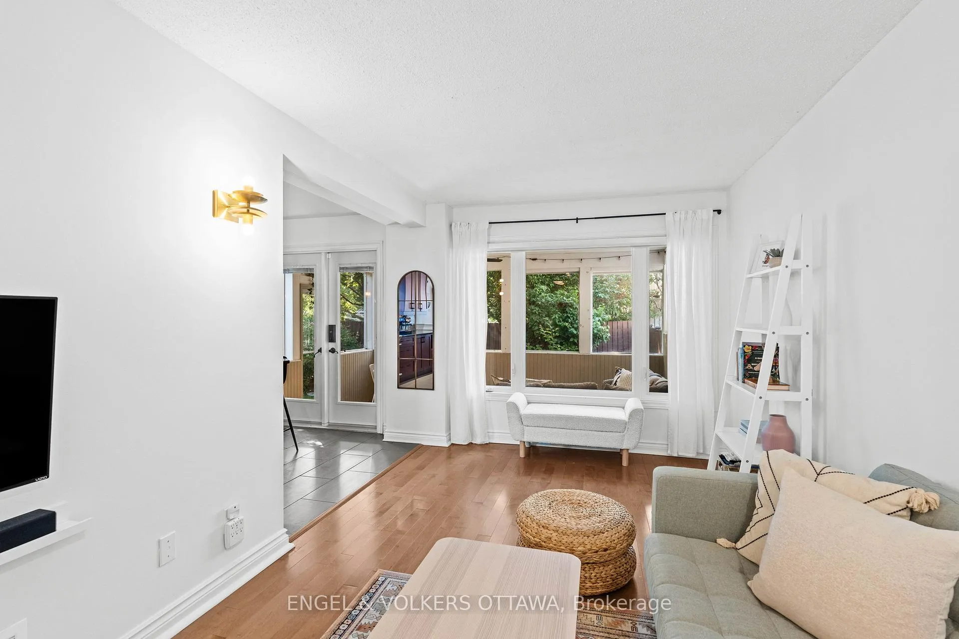 Photo 7 of 68 Thornbury Crescent, Ottawa, Centrepointe — HOMEH