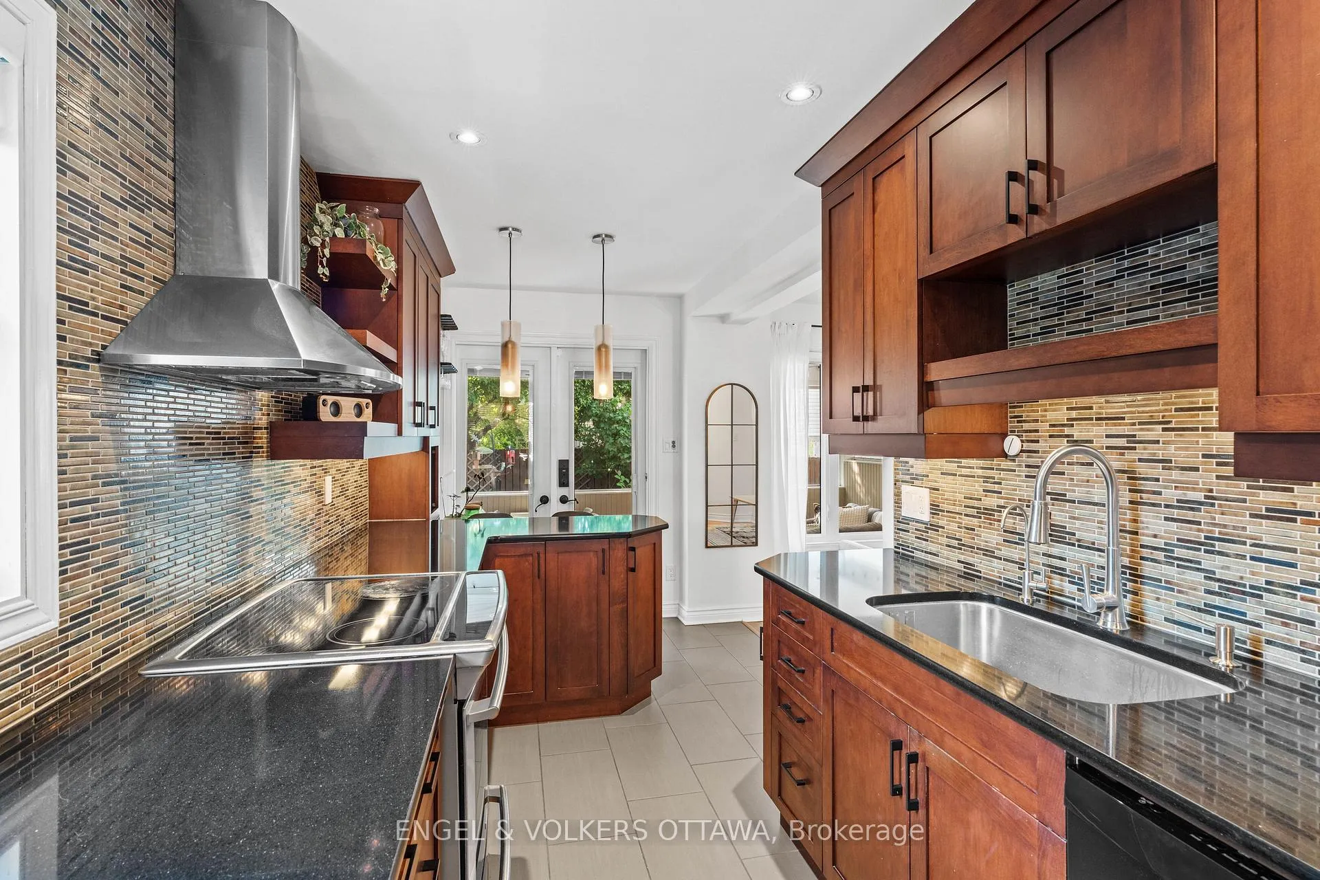 Photo 14 of 68 Thornbury Crescent, Ottawa, Centrepointe — HOMEH