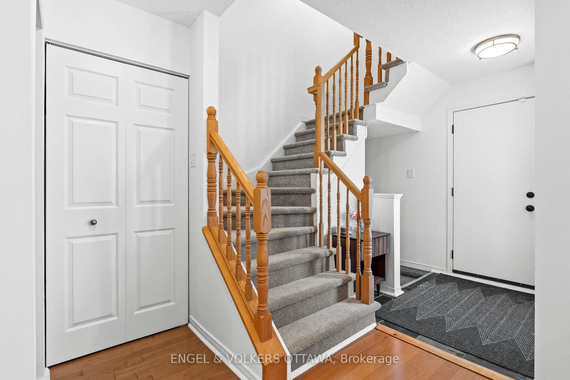 Photo 18 of 68 Thornbury Crescent, Ottawa, Centrepointe — HOMEH