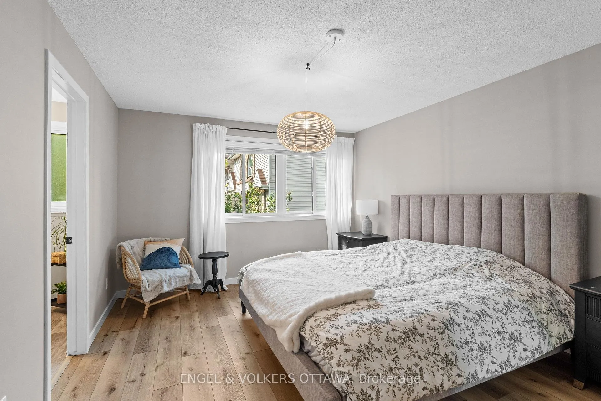 Photo 20 of 68 Thornbury Crescent, Ottawa, Centrepointe — HOMEH