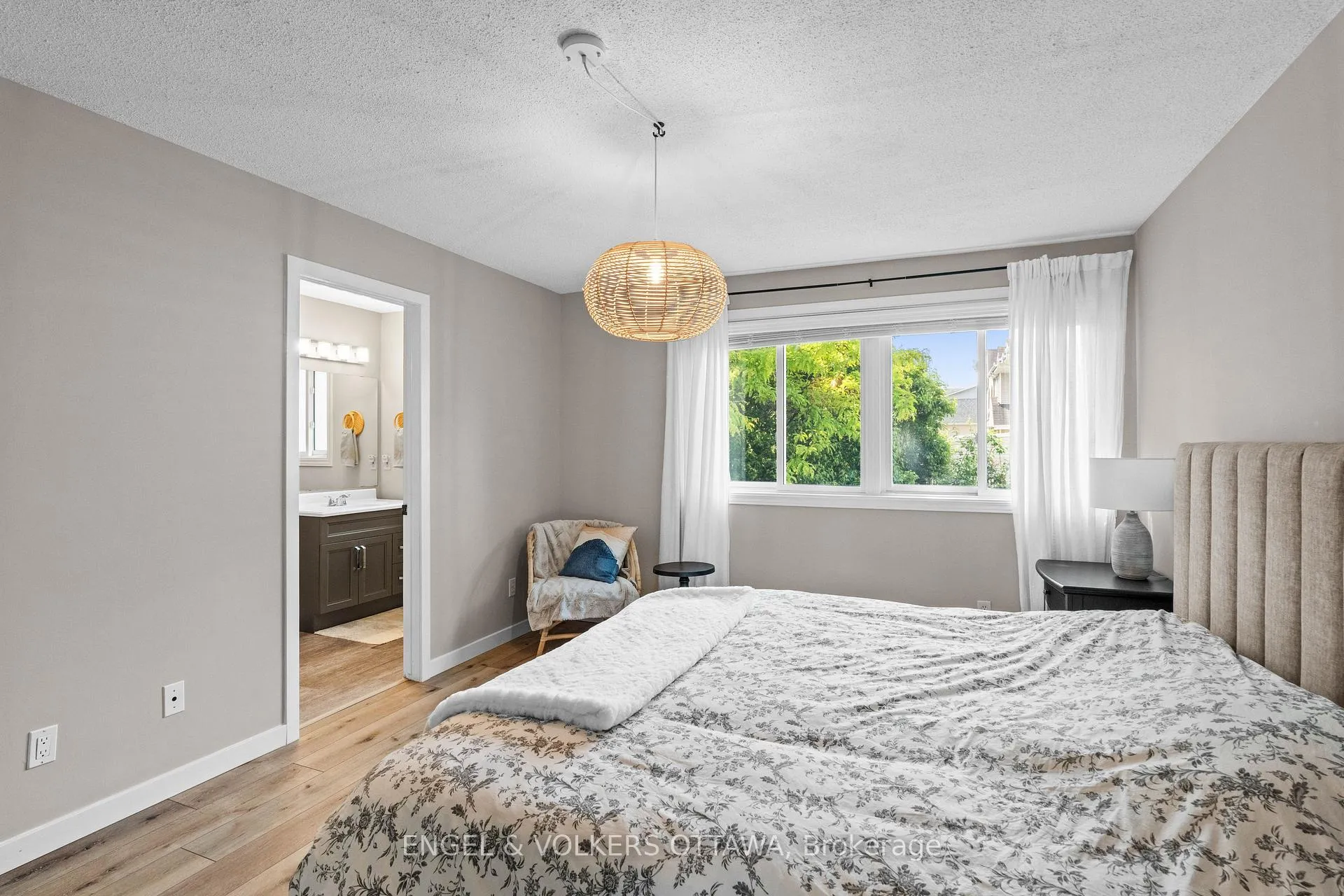 Photo 21 of 68 Thornbury Crescent, Ottawa, Centrepointe — HOMEH