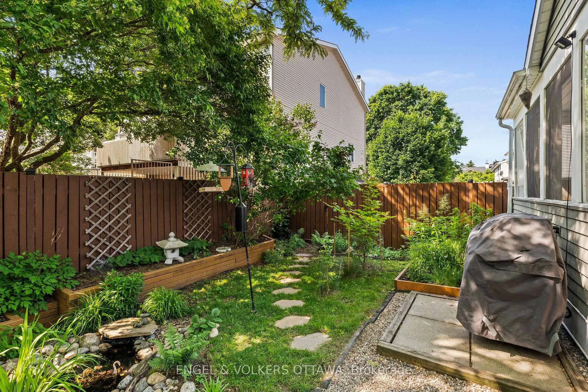 Photo 39 of 68 Thornbury Crescent, Ottawa, Centrepointe — HOMEH