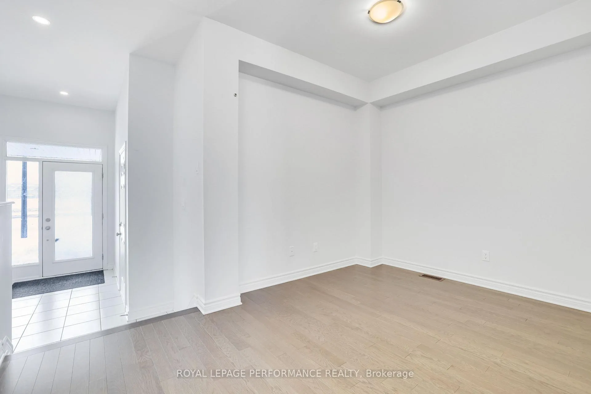 Photo 7 of 669 Cordelette Circle E, Ottawa, Mer Bleue/Bradley Estates/Anderson Park — HOMEH