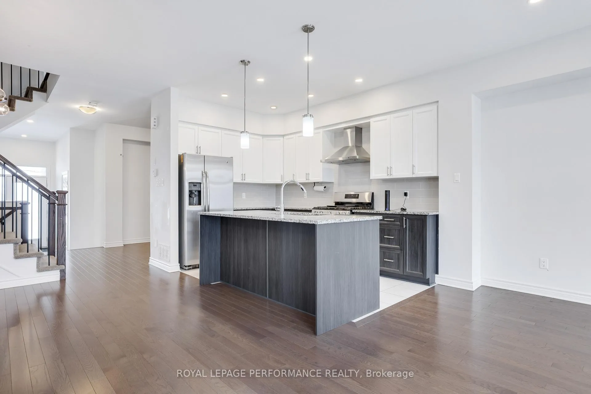 Photo 15 of 669 Cordelette Circle E, Ottawa, Mer Bleue/Bradley Estates/Anderson Park — HOMEH