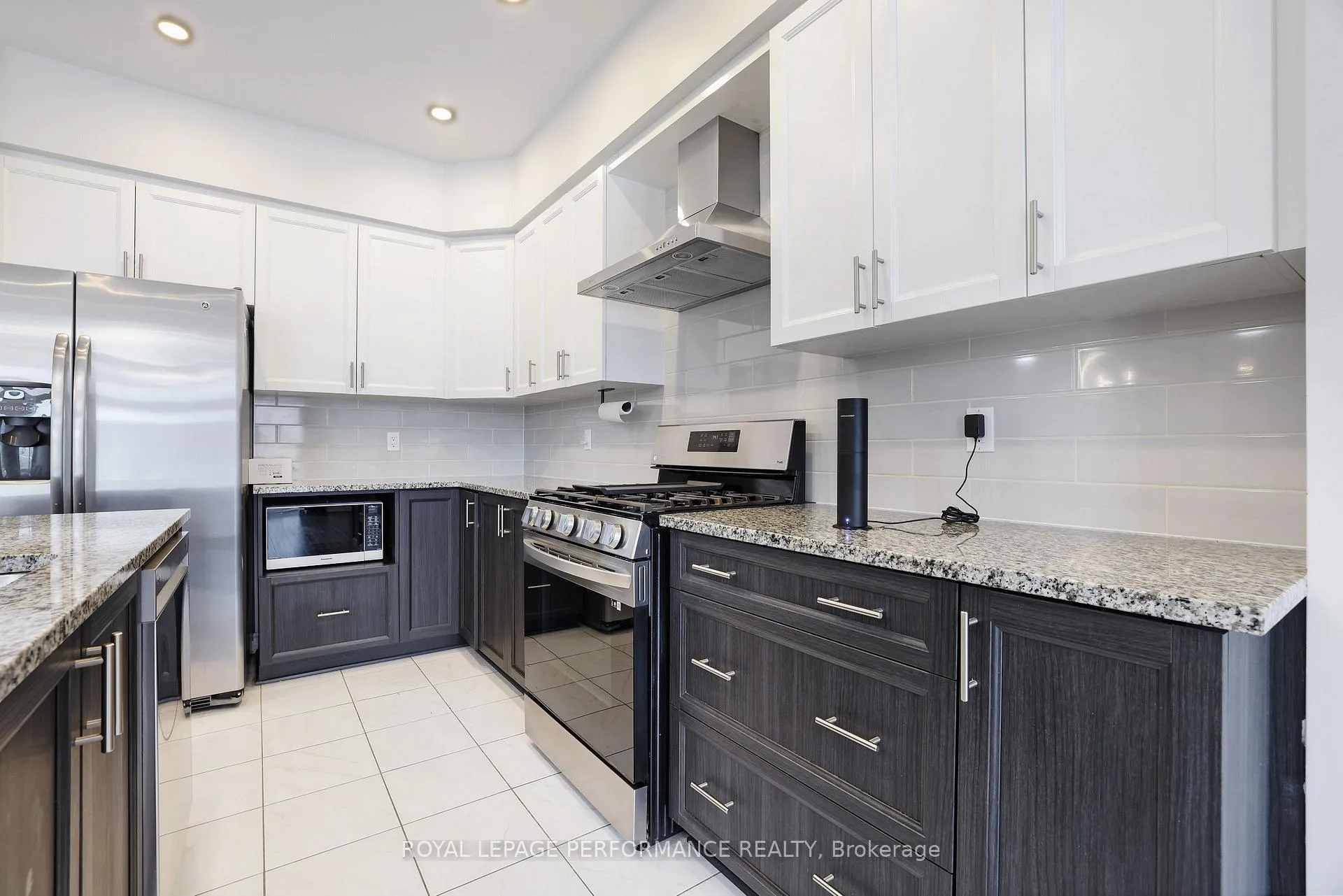 Photo 17 of 669 Cordelette Circle E, Ottawa, Mer Bleue/Bradley Estates/Anderson Park — HOMEH