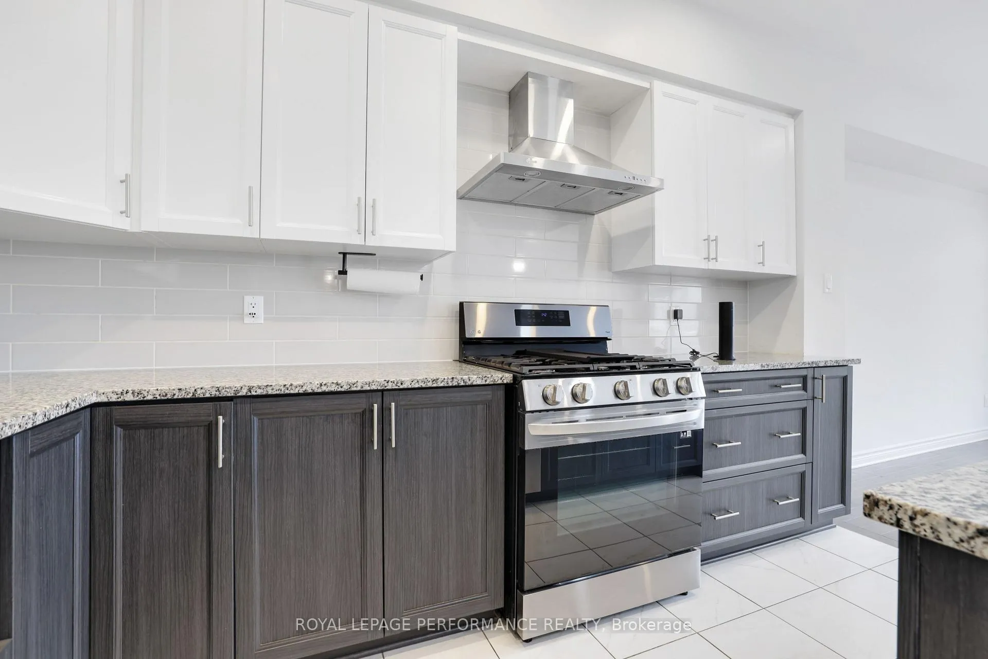 Photo 19 of 669 Cordelette Circle E, Ottawa, Mer Bleue/Bradley Estates/Anderson Park — HOMEH