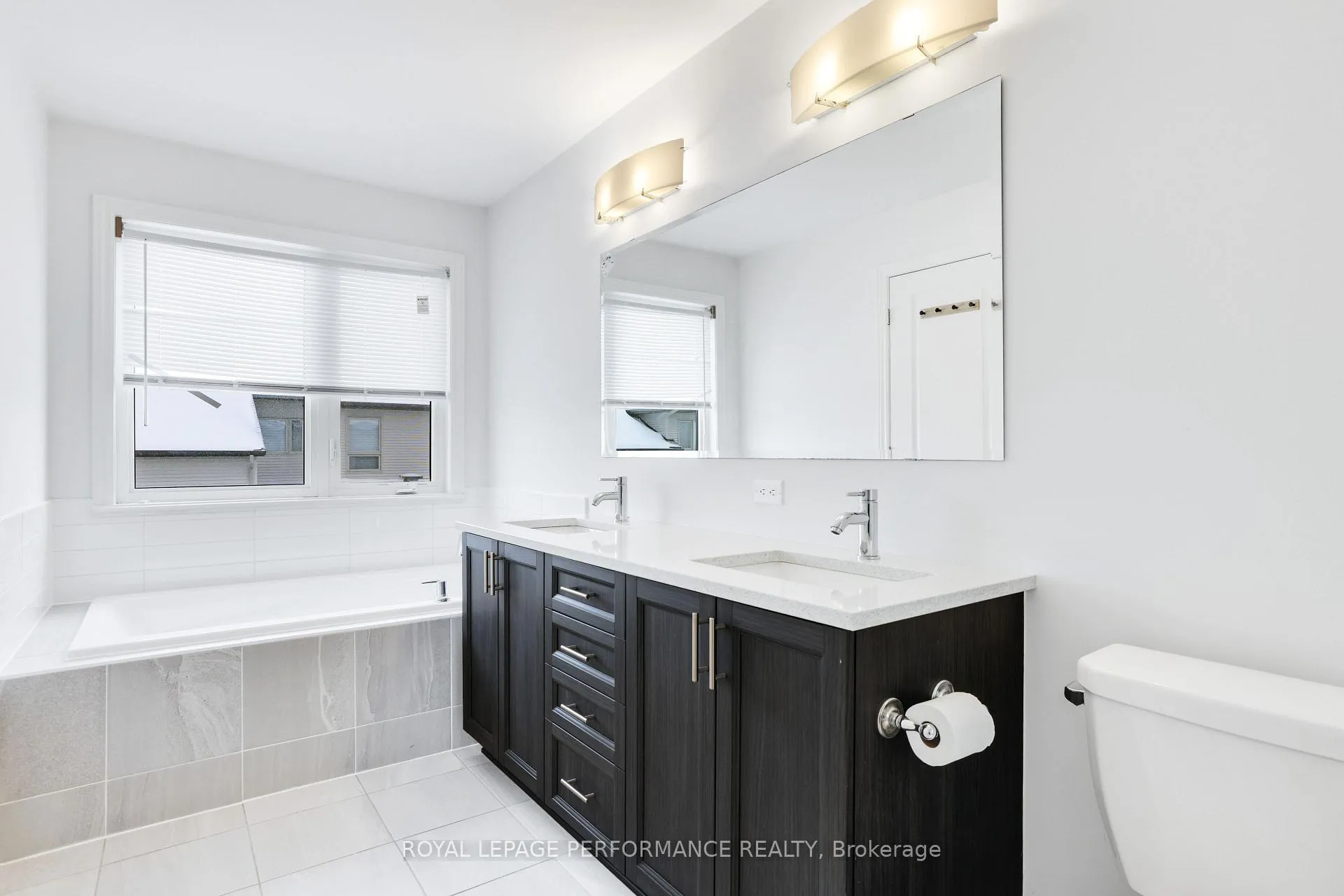 Photo 24 of 669 Cordelette Circle E, Ottawa, Mer Bleue/Bradley Estates/Anderson Park — HOMEH