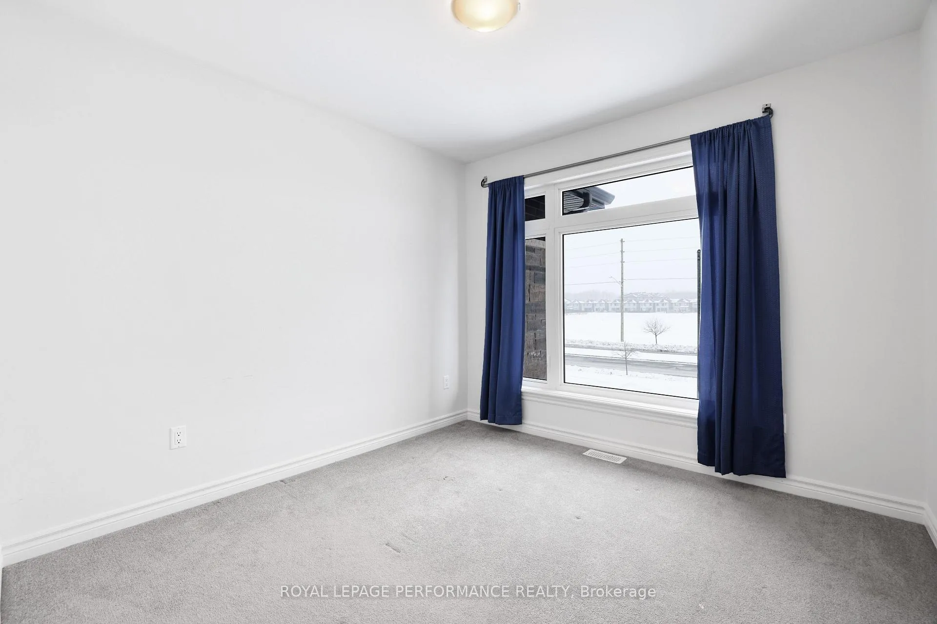 Photo 25 of 669 Cordelette Circle E, Ottawa, Mer Bleue/Bradley Estates/Anderson Park — HOMEH