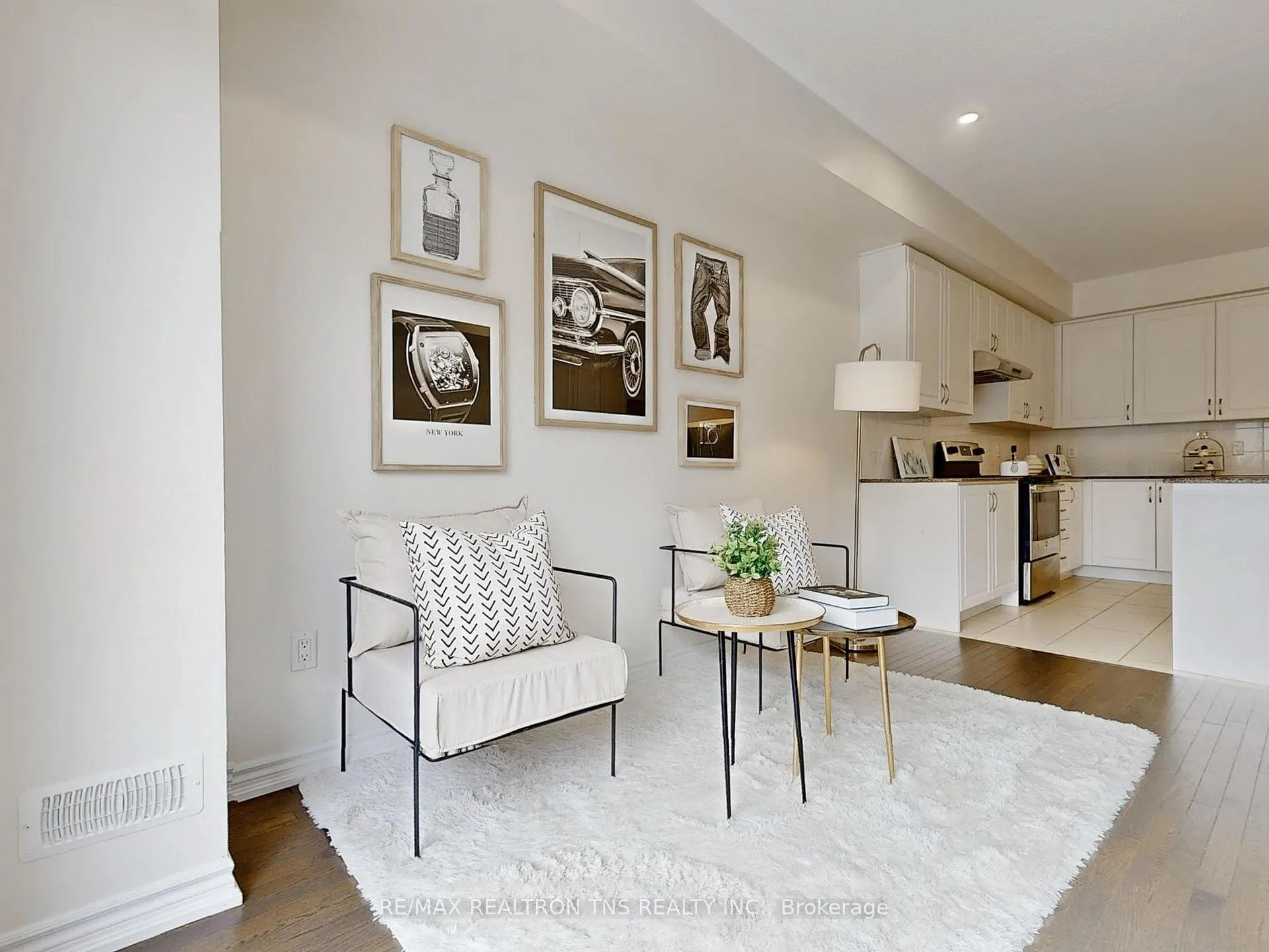 Photo 7 of 179 Rustle Woods Avenue, Markham, Cornell — HOMEH