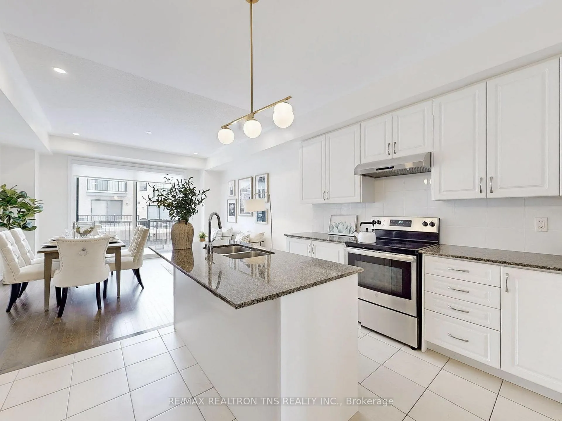 Photo 12 of 179 Rustle Woods Avenue, Markham, Cornell — HOMEH