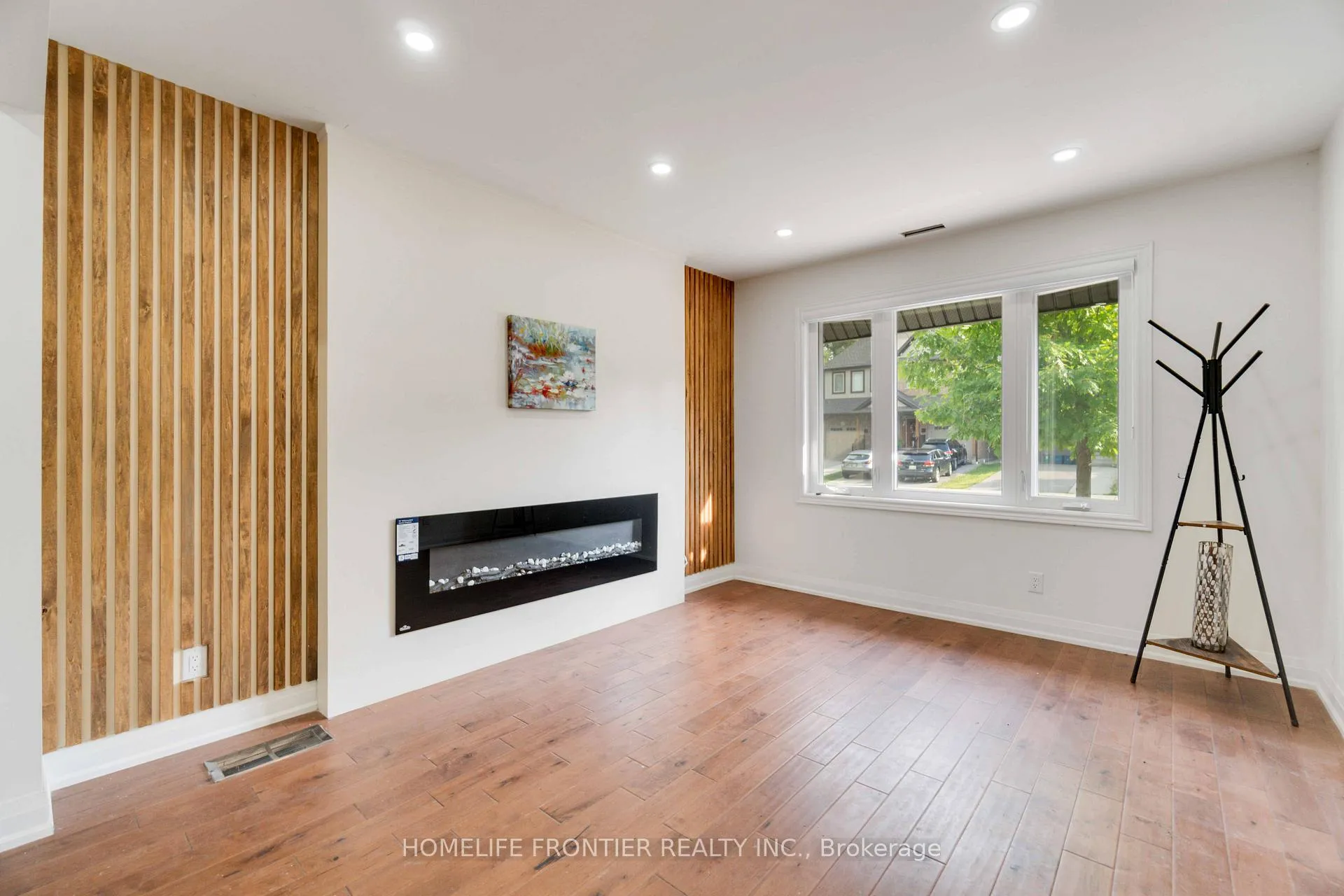 Photo 16 of 126 Walter Street, Kitchener — HOMEH