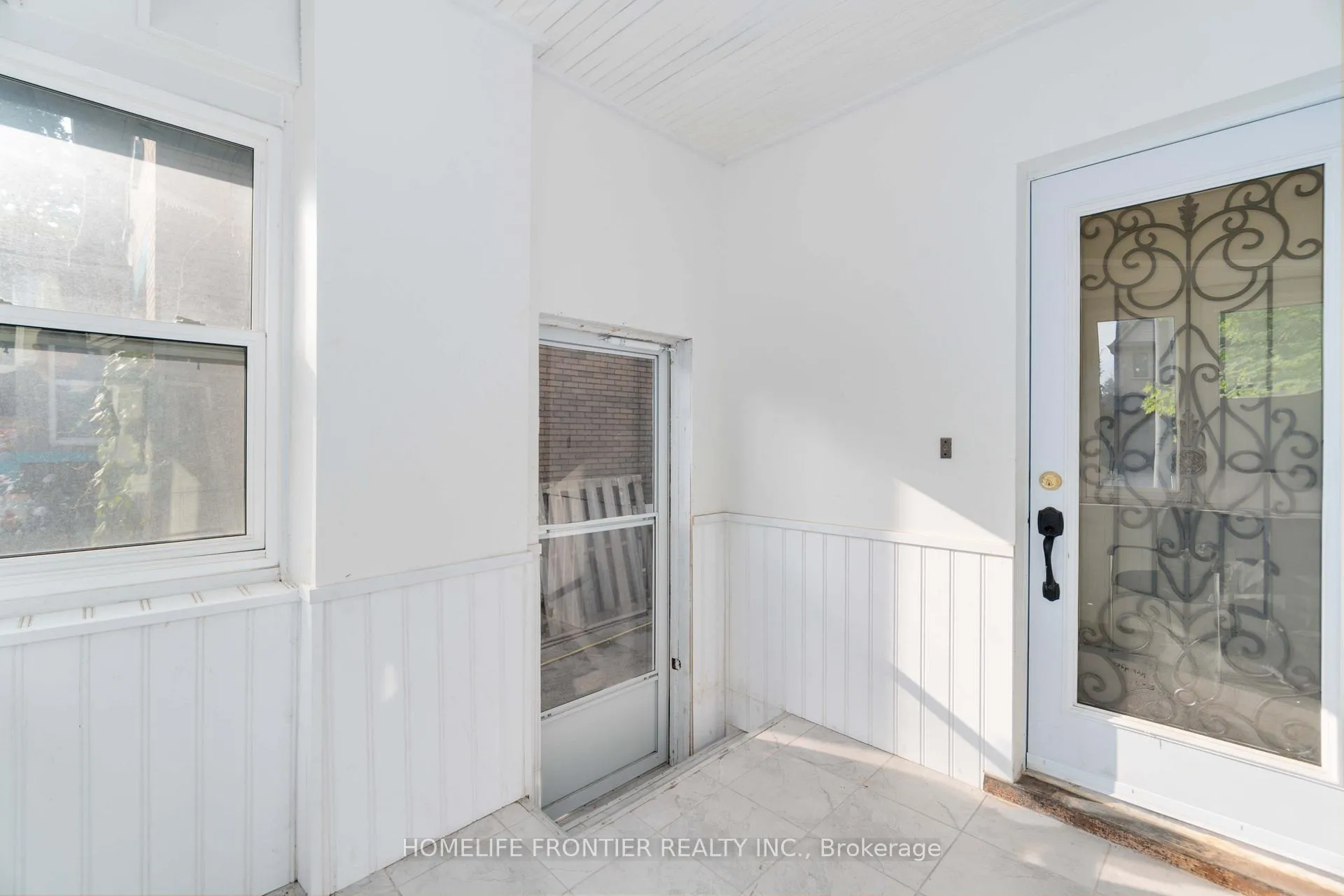 Photo 31 of 126 Walter Street, Kitchener — HOMEH