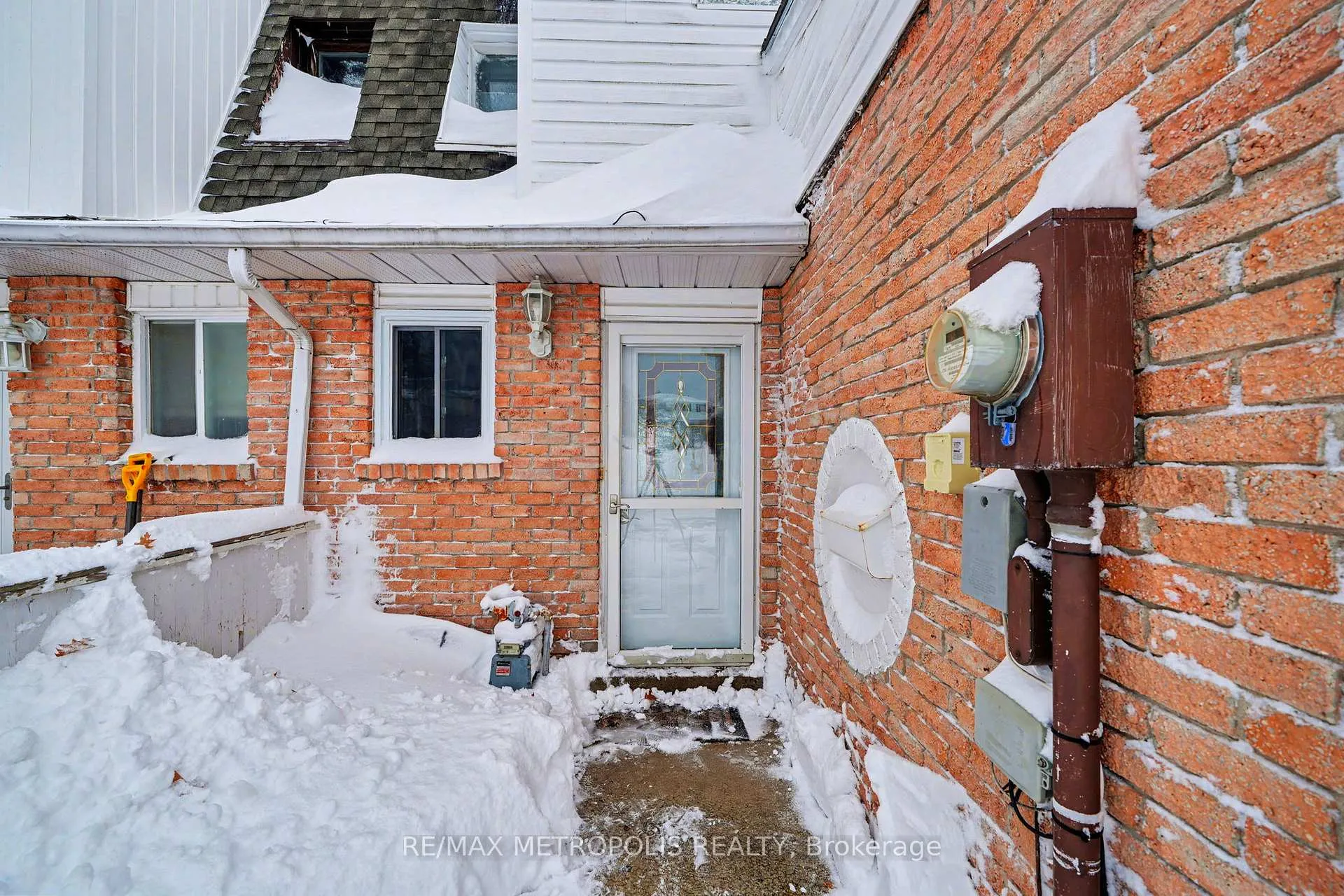 Photo 5 of 19 Robin Court, Barrie, Cundles East — HOMEH