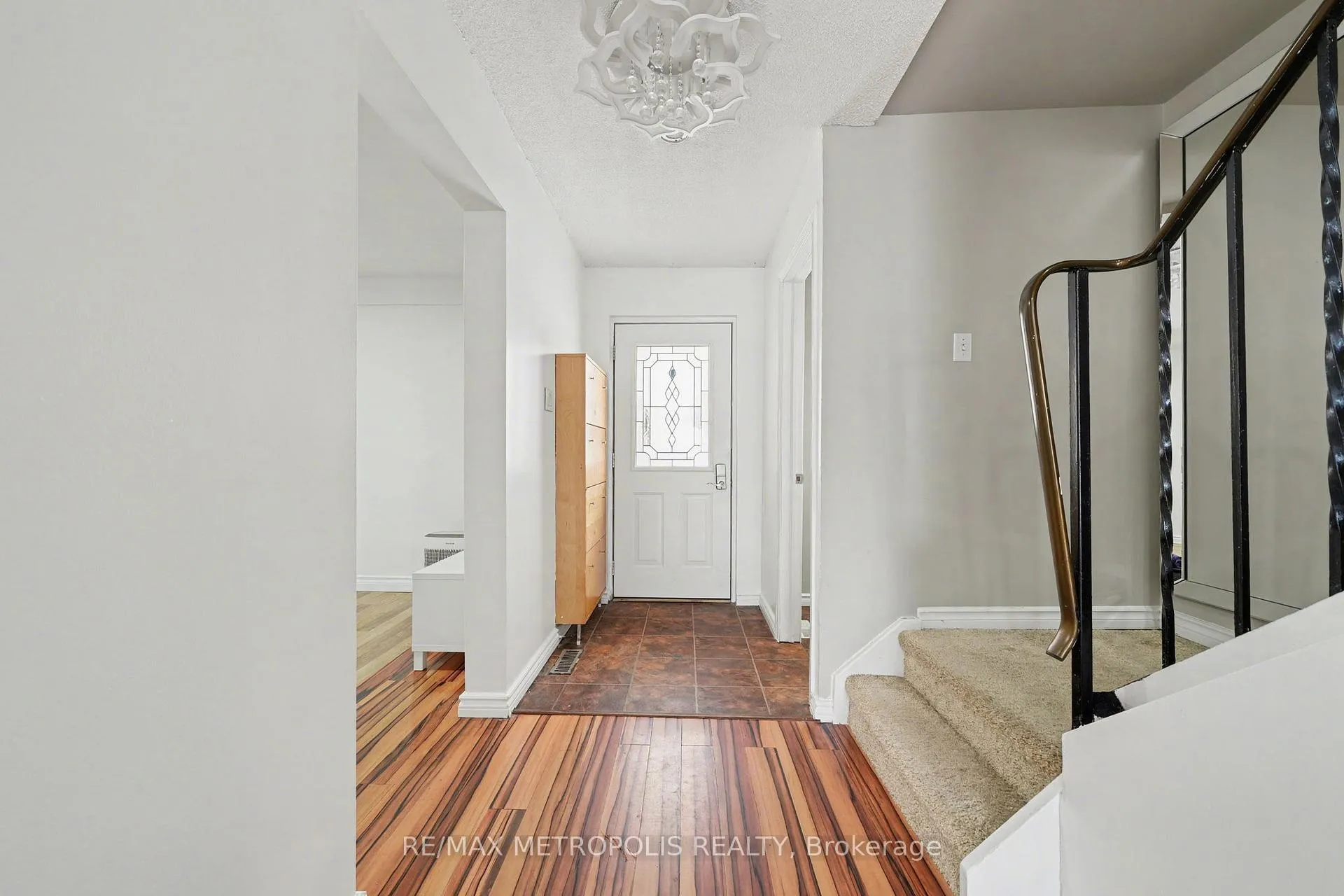 Photo 6 of 19 Robin Court, Barrie, Cundles East — HOMEH
