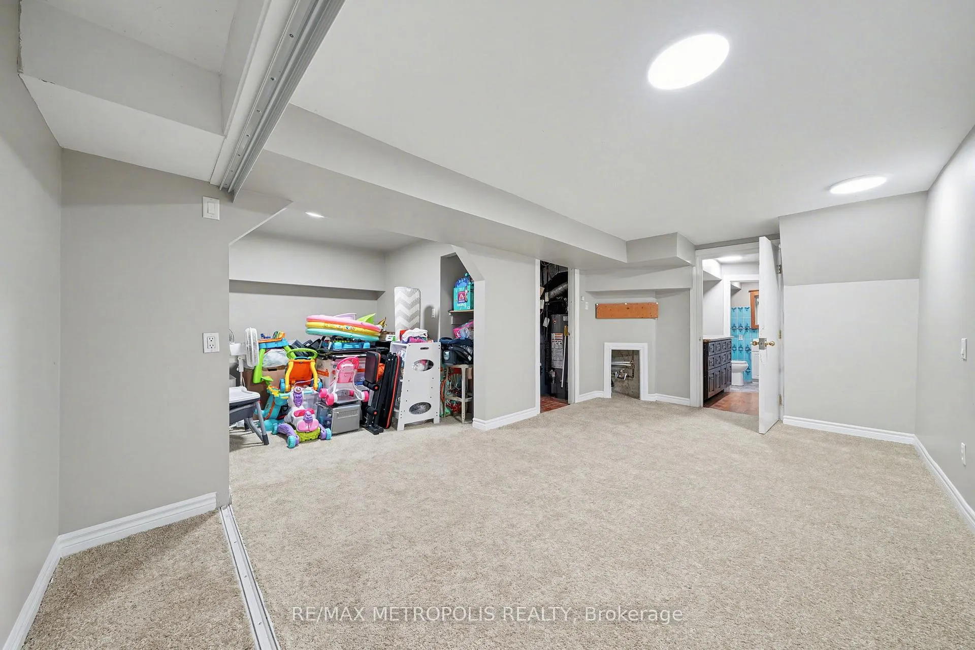Photo 24 of 19 Robin Court, Barrie, Cundles East — HOMEH
