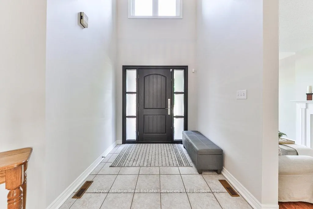 Photo 4 of 1688 Glenvista Drive, Oakville, Joshua Creek — HOMEH