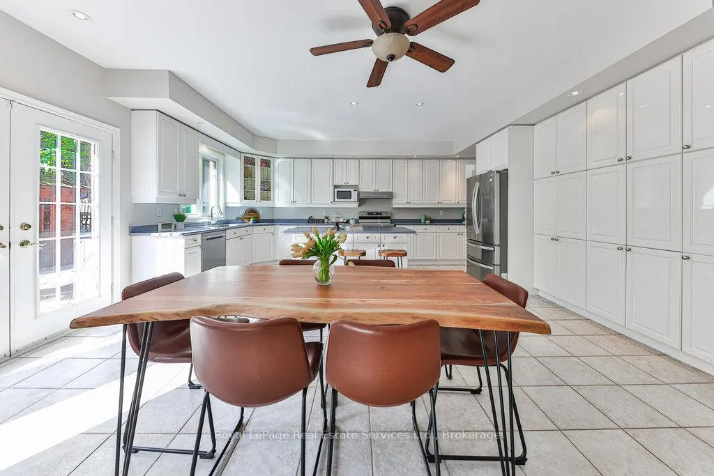 Photo 9 of 1688 Glenvista Drive, Oakville, Joshua Creek — HOMEH
