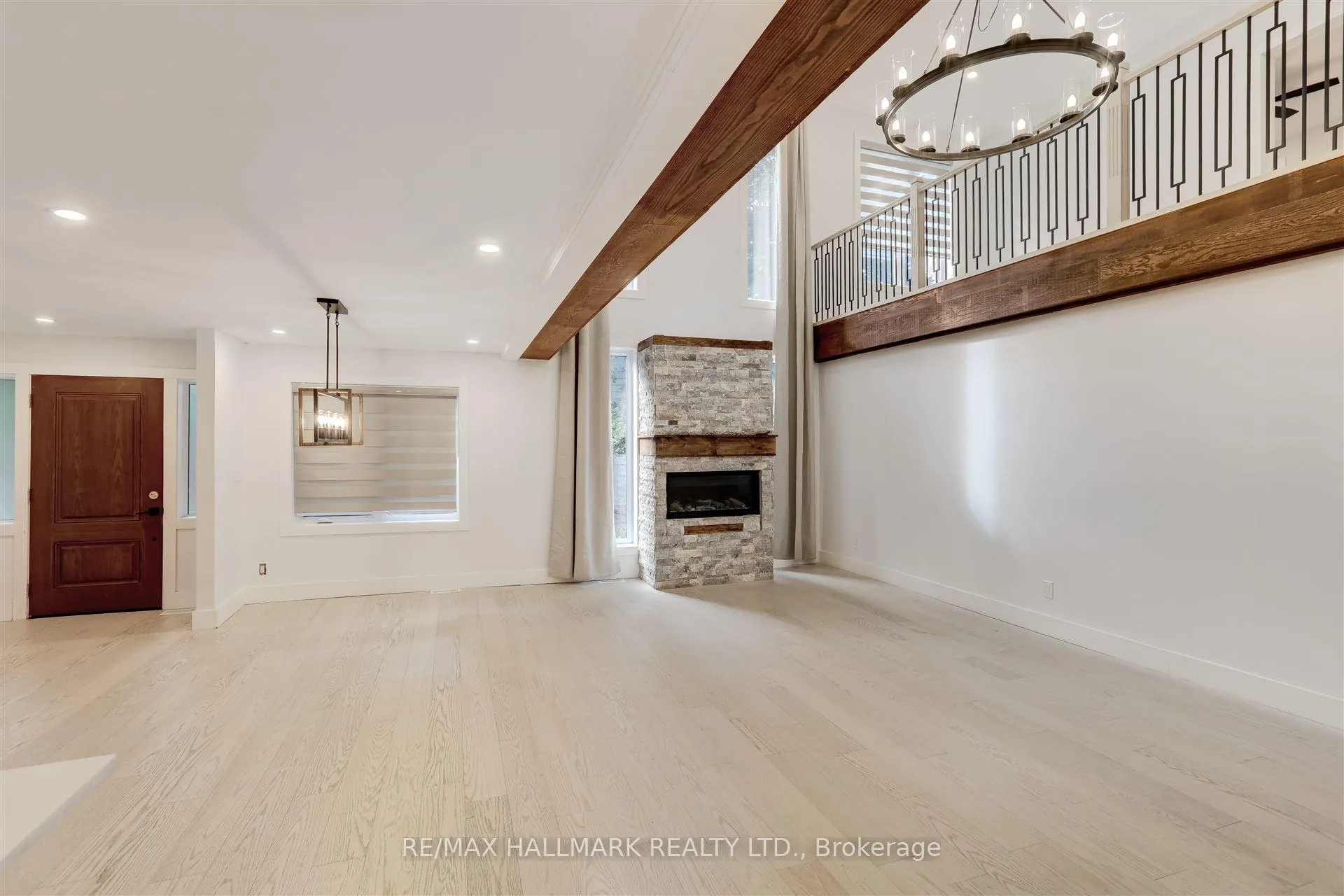 Photo 6 of 2041 Lilac Drive, Innisfil, Alcona — HOMEH