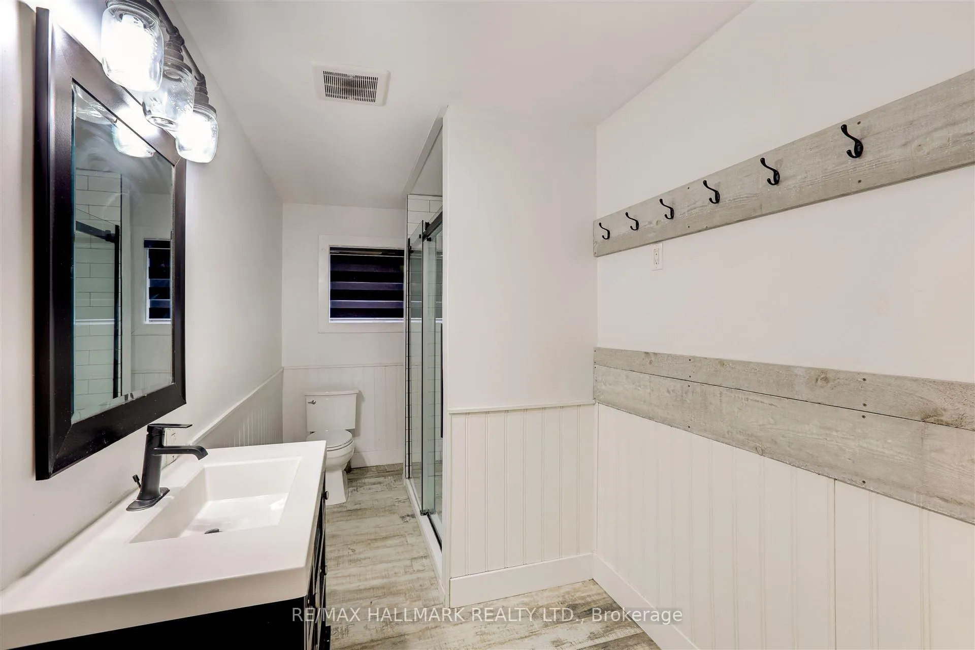 Photo 17 of 2041 Lilac Drive, Innisfil, Alcona — HOMEH