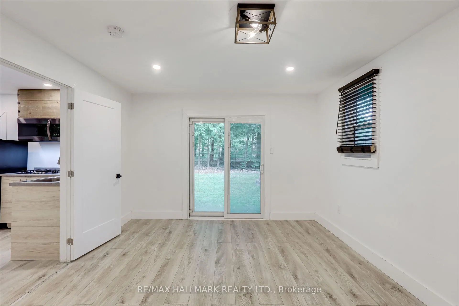 Photo 20 of 2041 Lilac Drive, Innisfil, Alcona — HOMEH