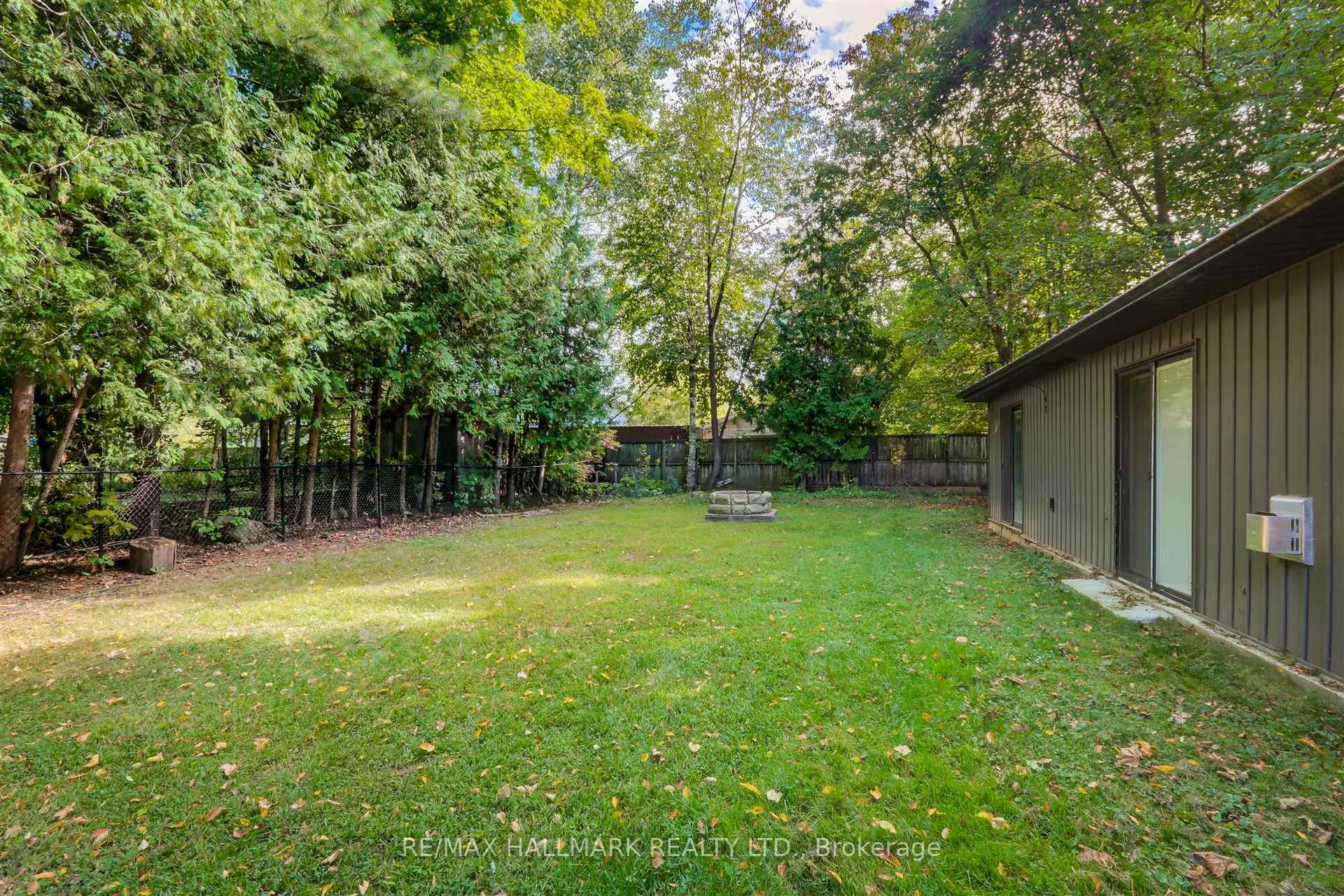 Photo 25 of 2041 Lilac Drive, Innisfil, Alcona — HOMEH