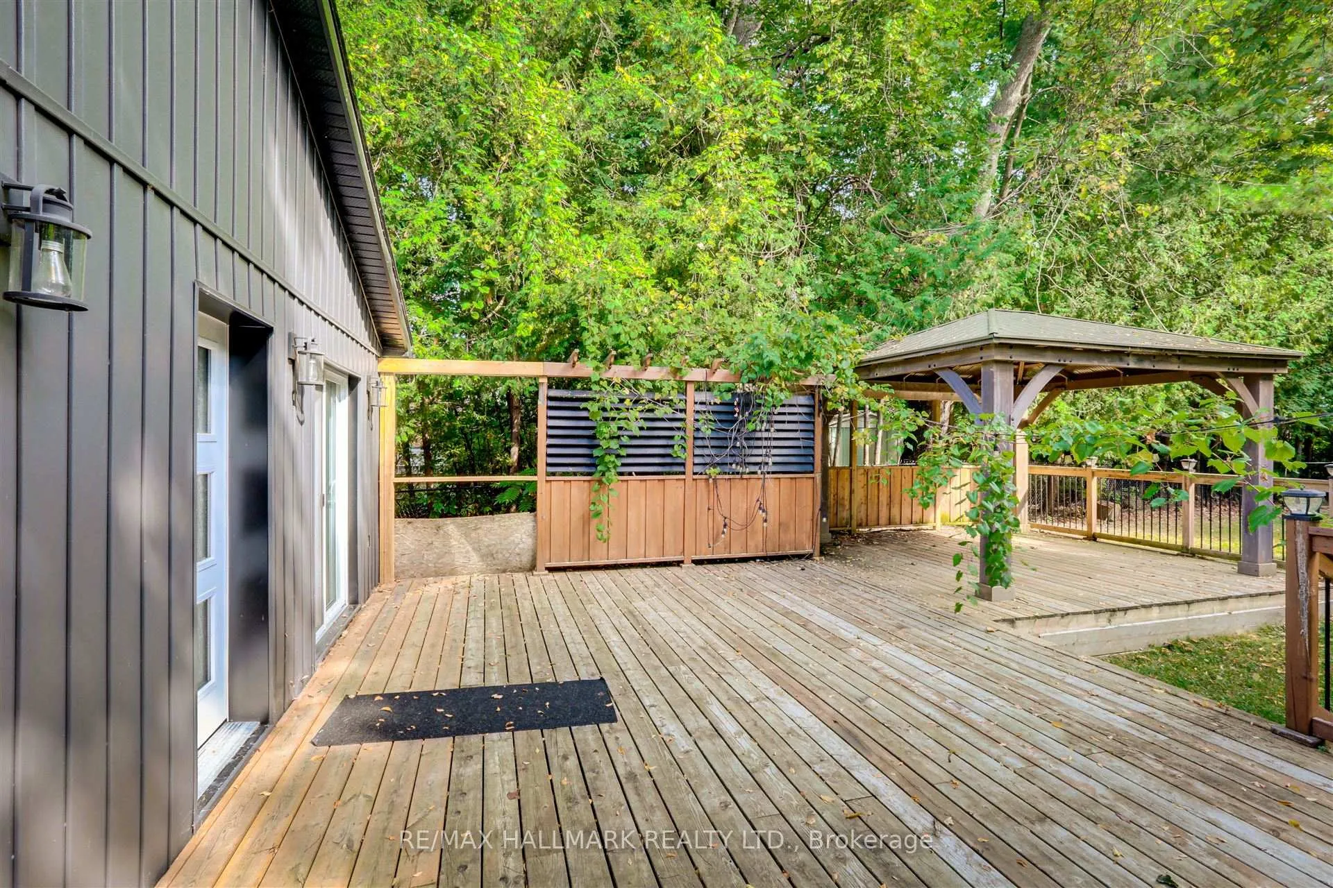 Photo 26 of 2041 Lilac Drive, Innisfil, Alcona — HOMEH