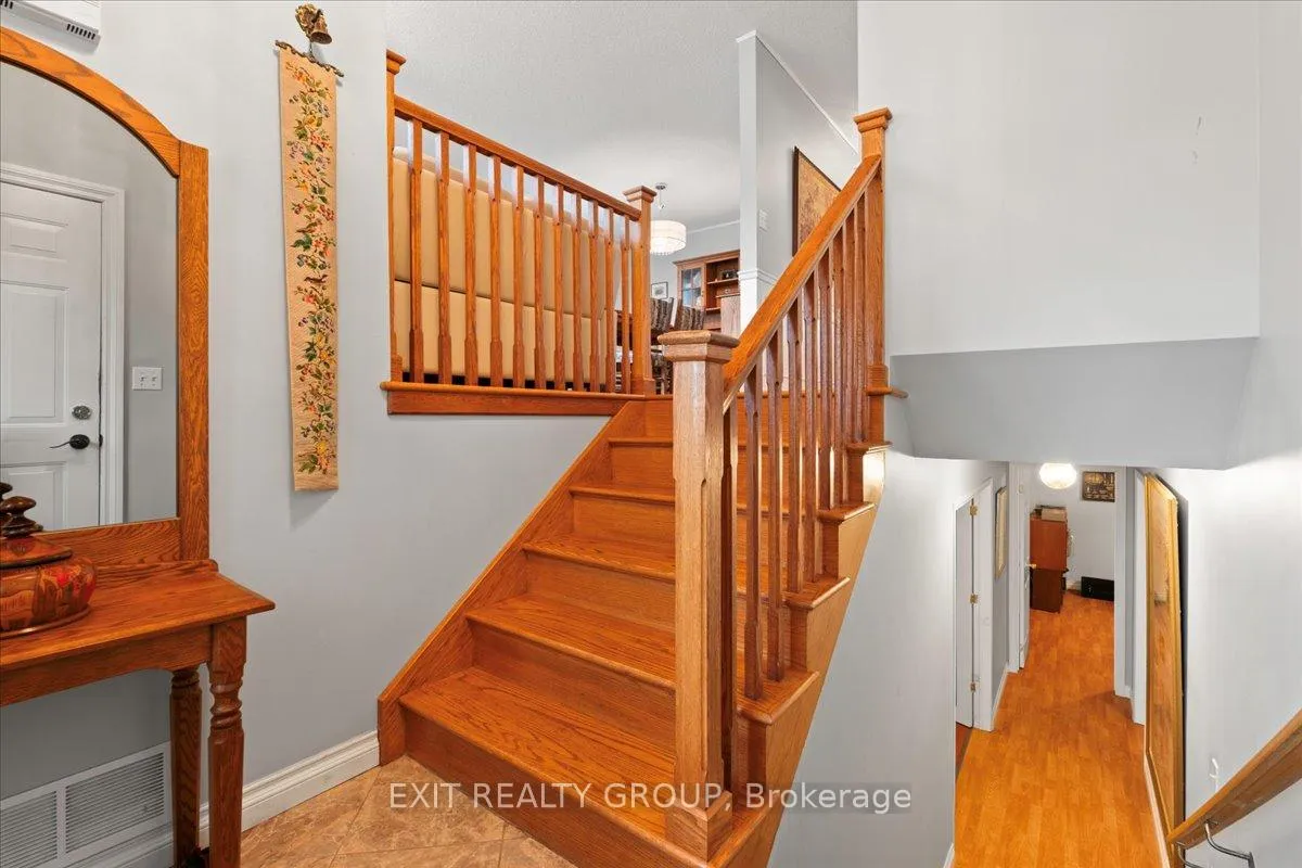 Photo 2 of 41 Faraday Gardens, Belleville, Belleville Ward — HOMEH