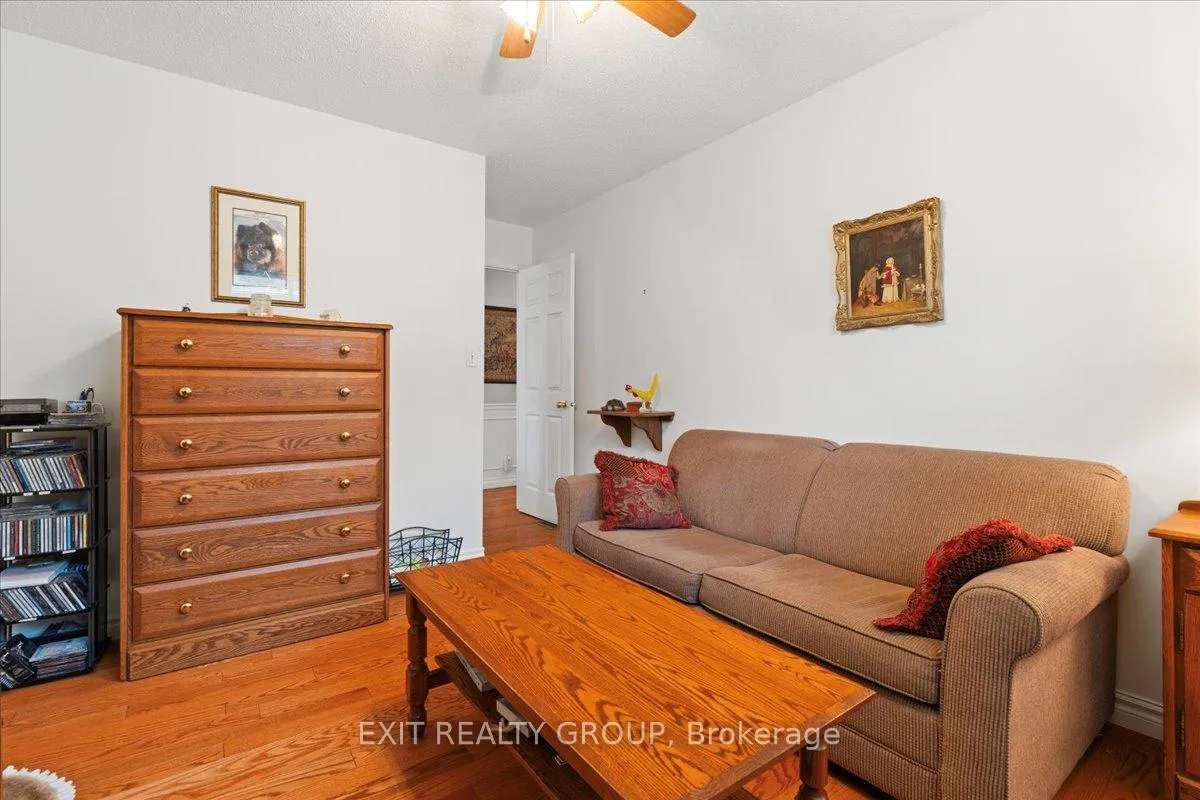 Photo 20 of 41 Faraday Gardens, Belleville, Belleville Ward — HOMEH