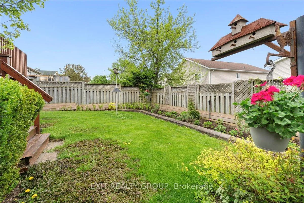 Photo 33 of 41 Faraday Gardens, Belleville, Belleville Ward — HOMEH