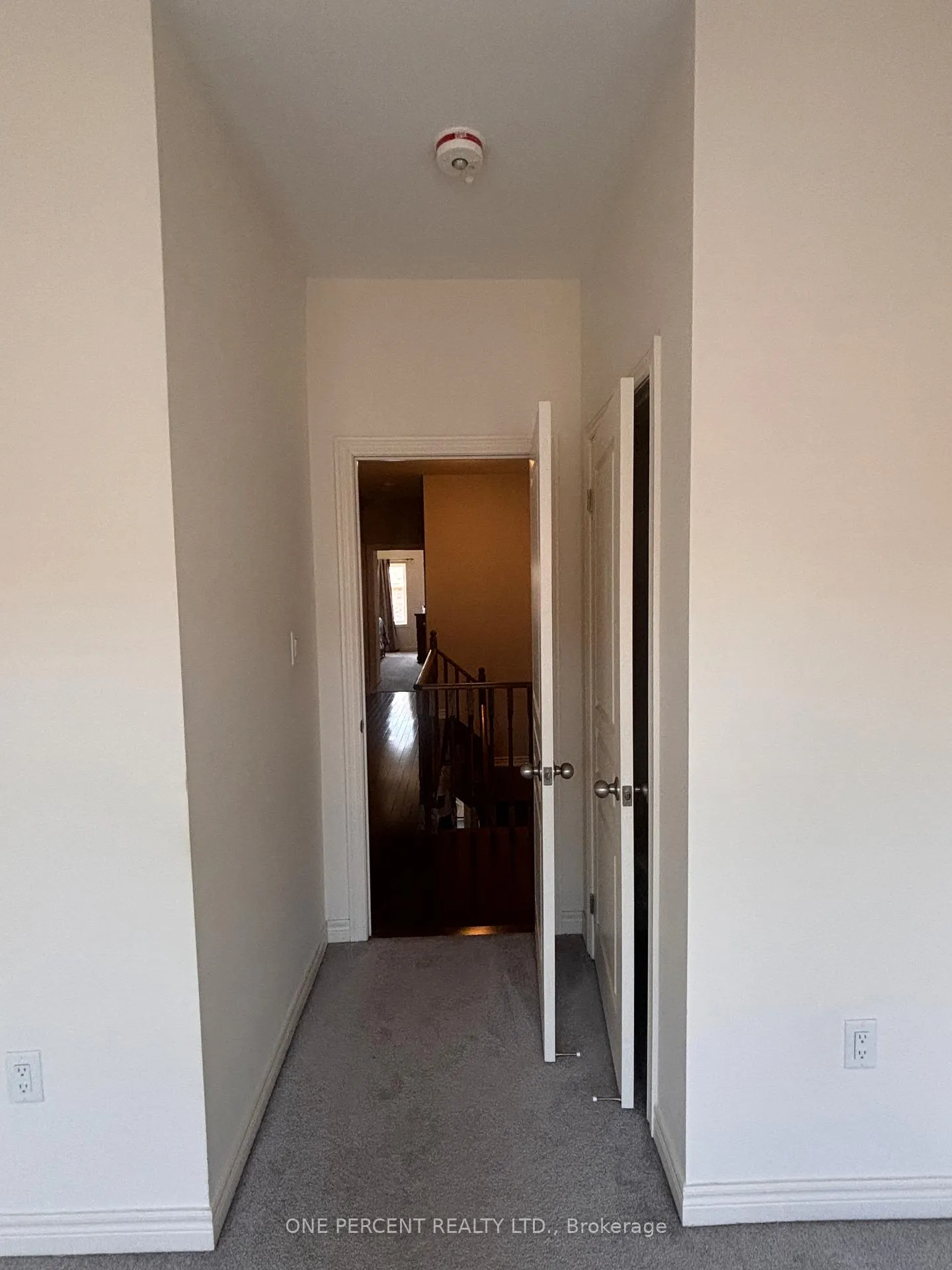 Photo 11 of 42 Adventura Road E, Brampton, Northwest Brampton — HOMEH