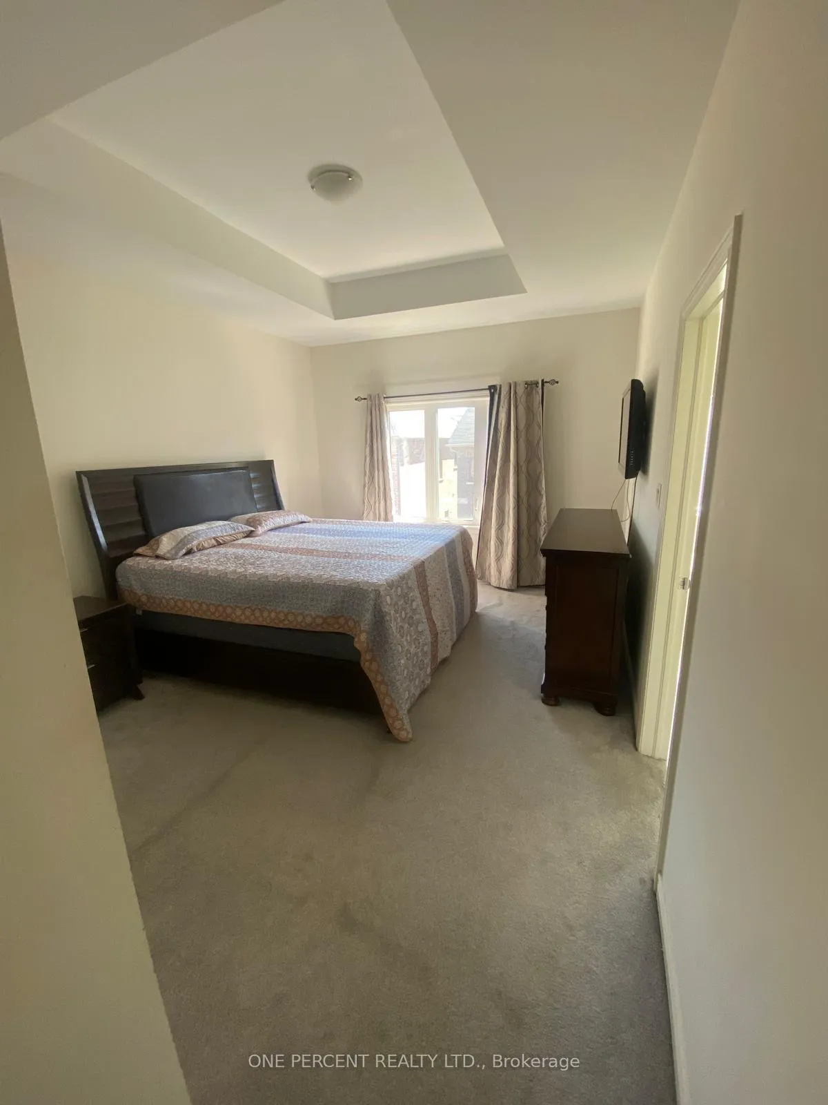 Photo 16 of 42 Adventura Road E, Brampton, Northwest Brampton — HOMEH