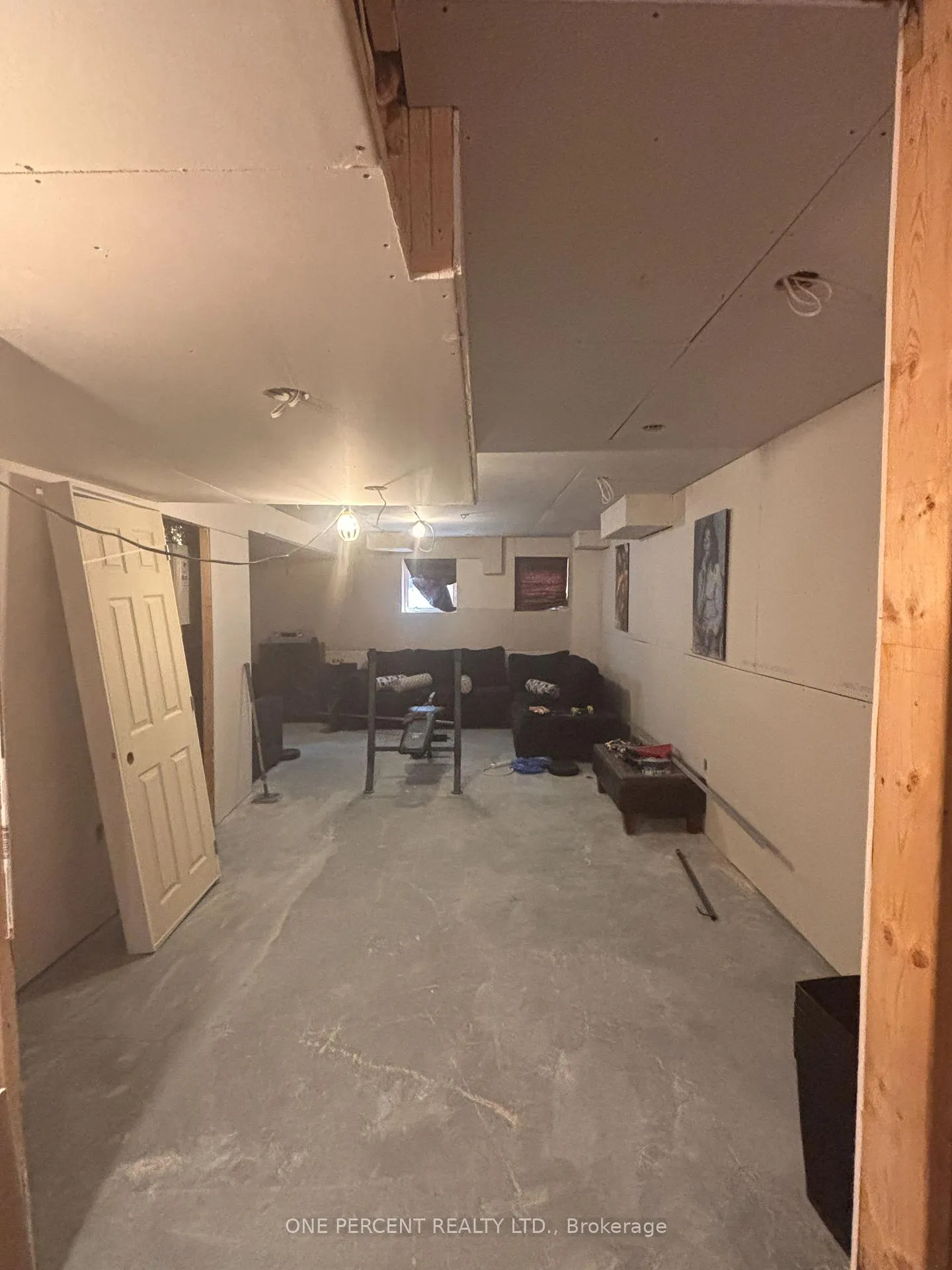 Photo 19 of 42 Adventura Road E, Brampton, Northwest Brampton — HOMEH