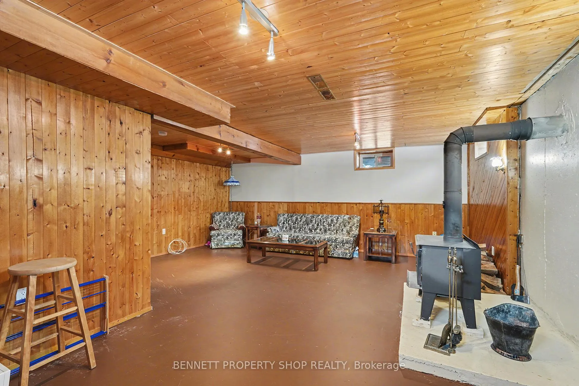 Photo 25 of 1312 Scheel Drive, McNab/Braeside, Mcnab/Braeside Twps — HOMEH