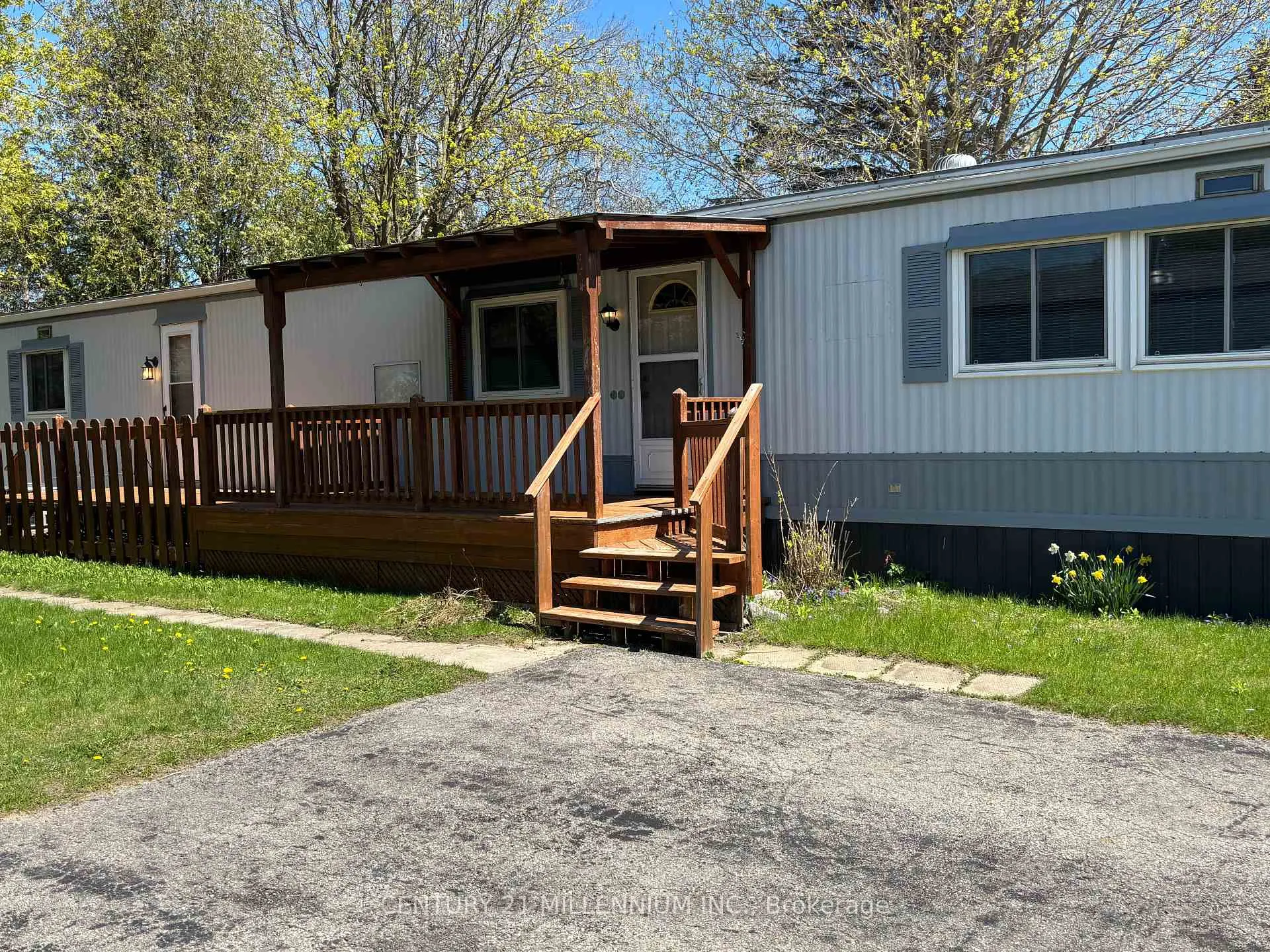 Photo 2 of 14 Heather Avenue, Erin, Hillsburgh — HOMEH