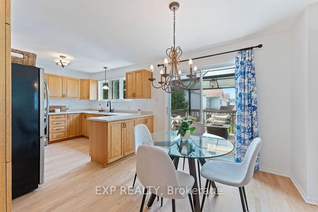 Photo 11 of 2 Bonnechere Drive, Ottawa, Kanata - Bridlewood — HOMEH