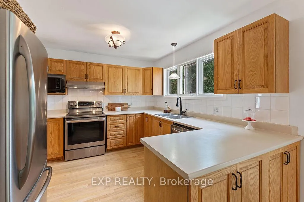 Photo 13 of 2 Bonnechere Drive, Ottawa, Kanata - Bridlewood — HOMEH
