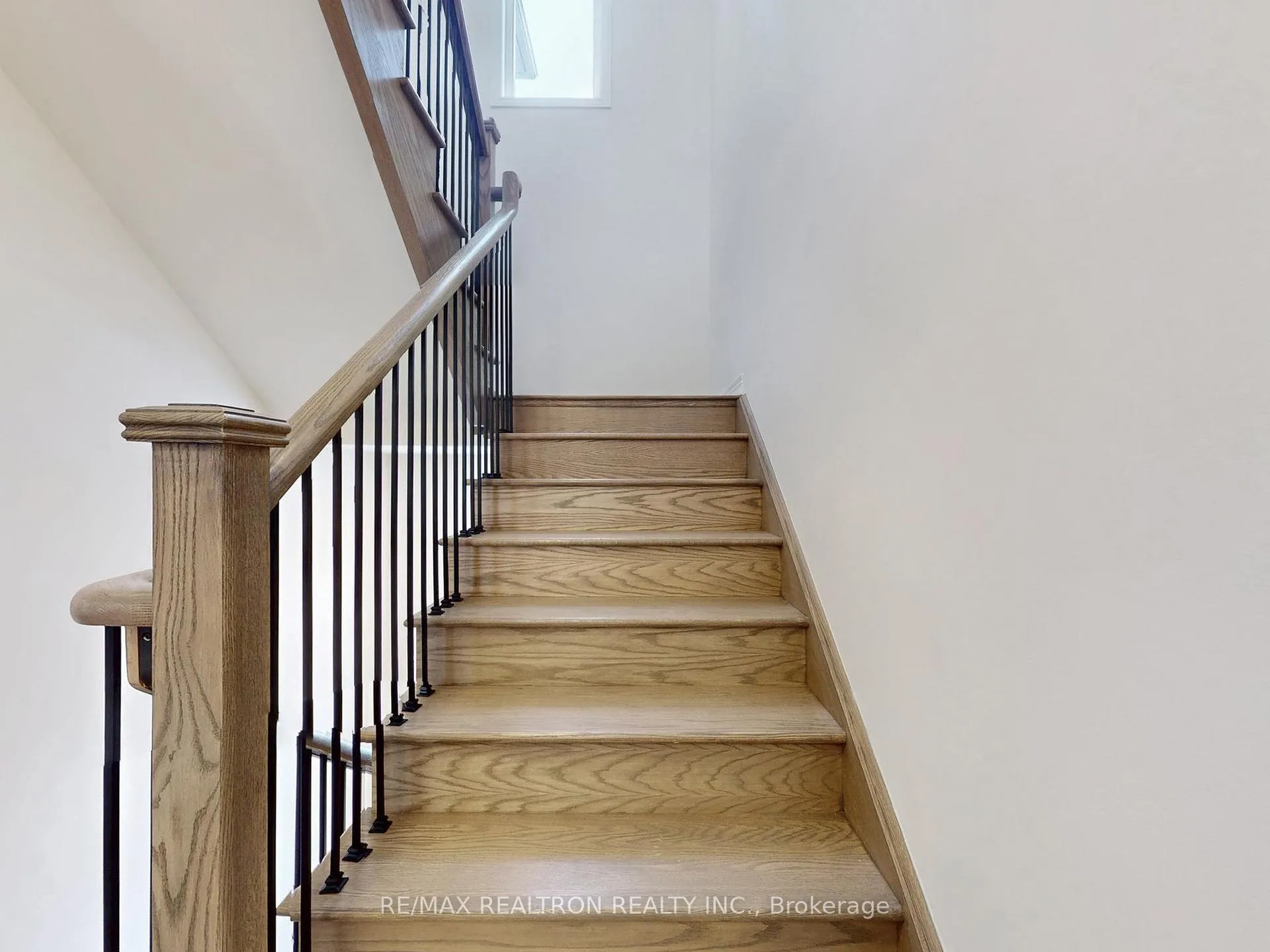 Photo 28 of 153 Berczy Green Drive, Markham, Rural Markham — HOMEH