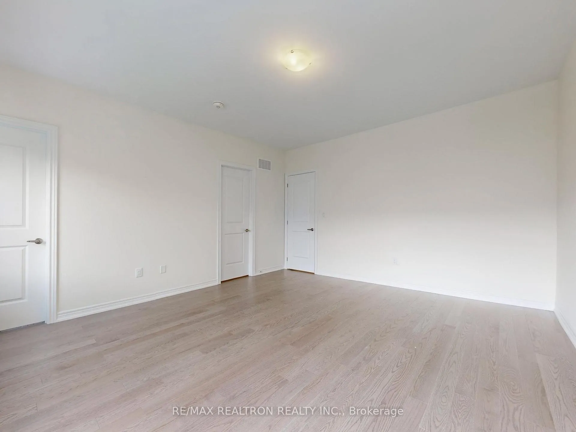 Photo 32 of 153 Berczy Green Drive, Markham, Rural Markham — HOMEH