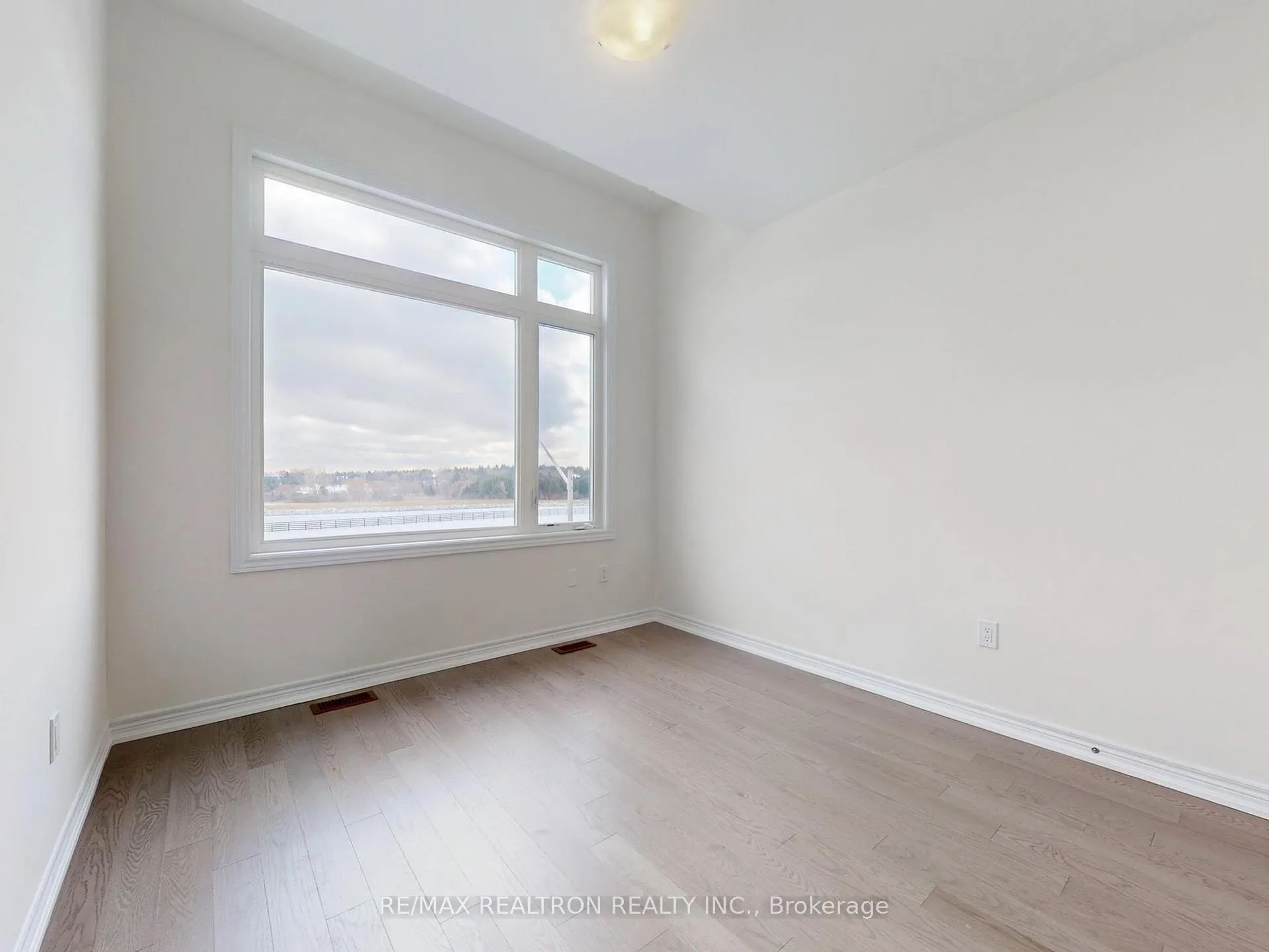 Photo 35 of 153 Berczy Green Drive, Markham, Rural Markham — HOMEH