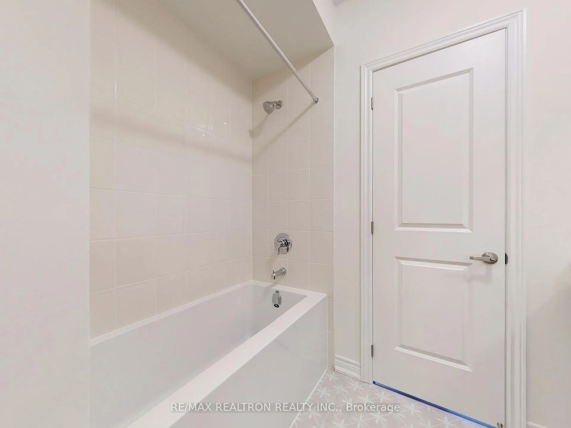Photo 38 of 153 Berczy Green Drive, Markham, Rural Markham — HOMEH