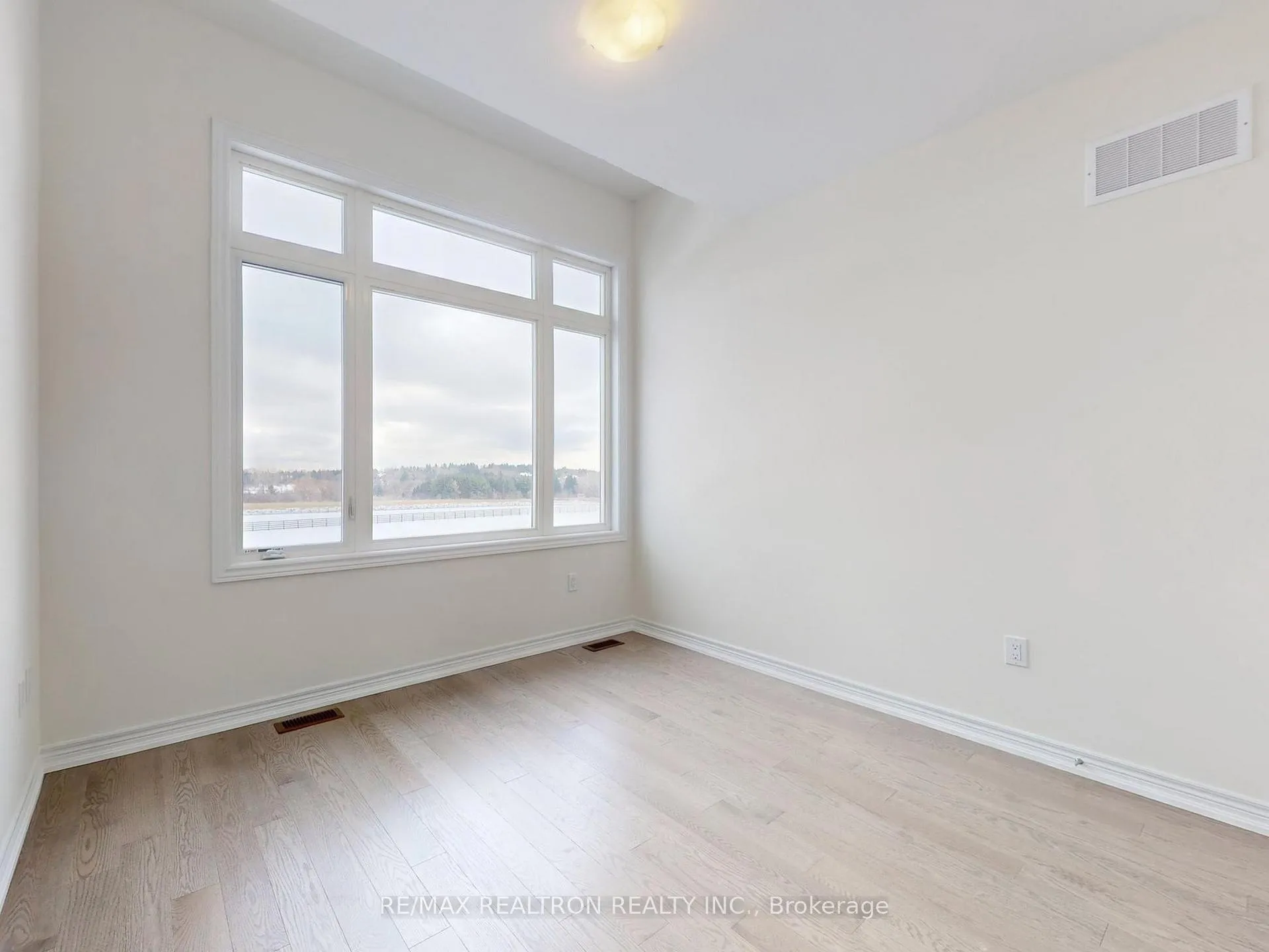 Photo 39 of 153 Berczy Green Drive, Markham, Rural Markham — HOMEH