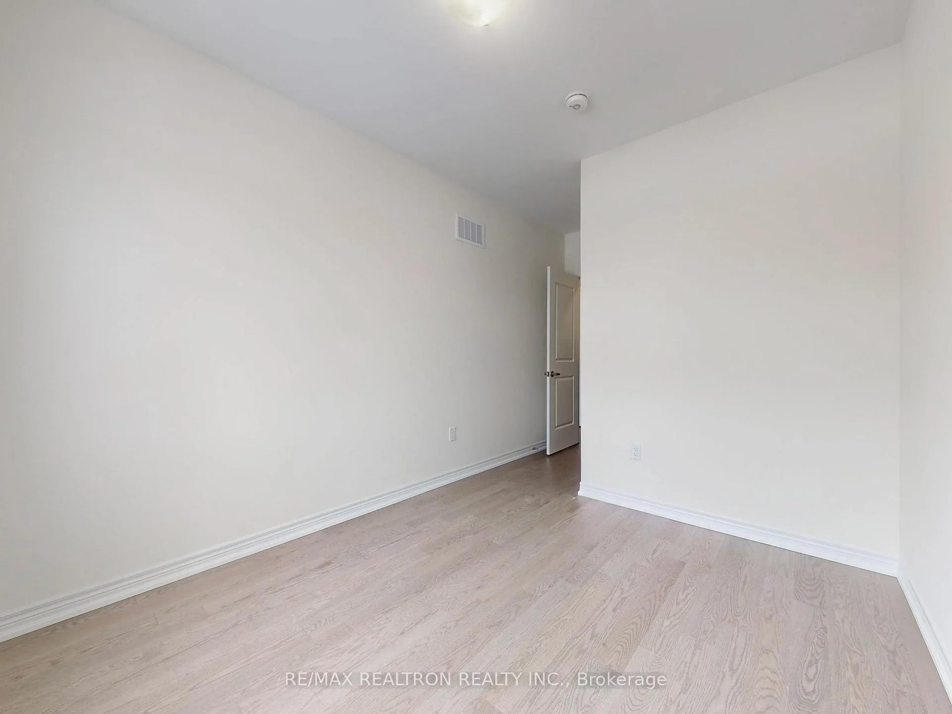 Photo 41 of 153 Berczy Green Drive, Markham, Rural Markham — HOMEH