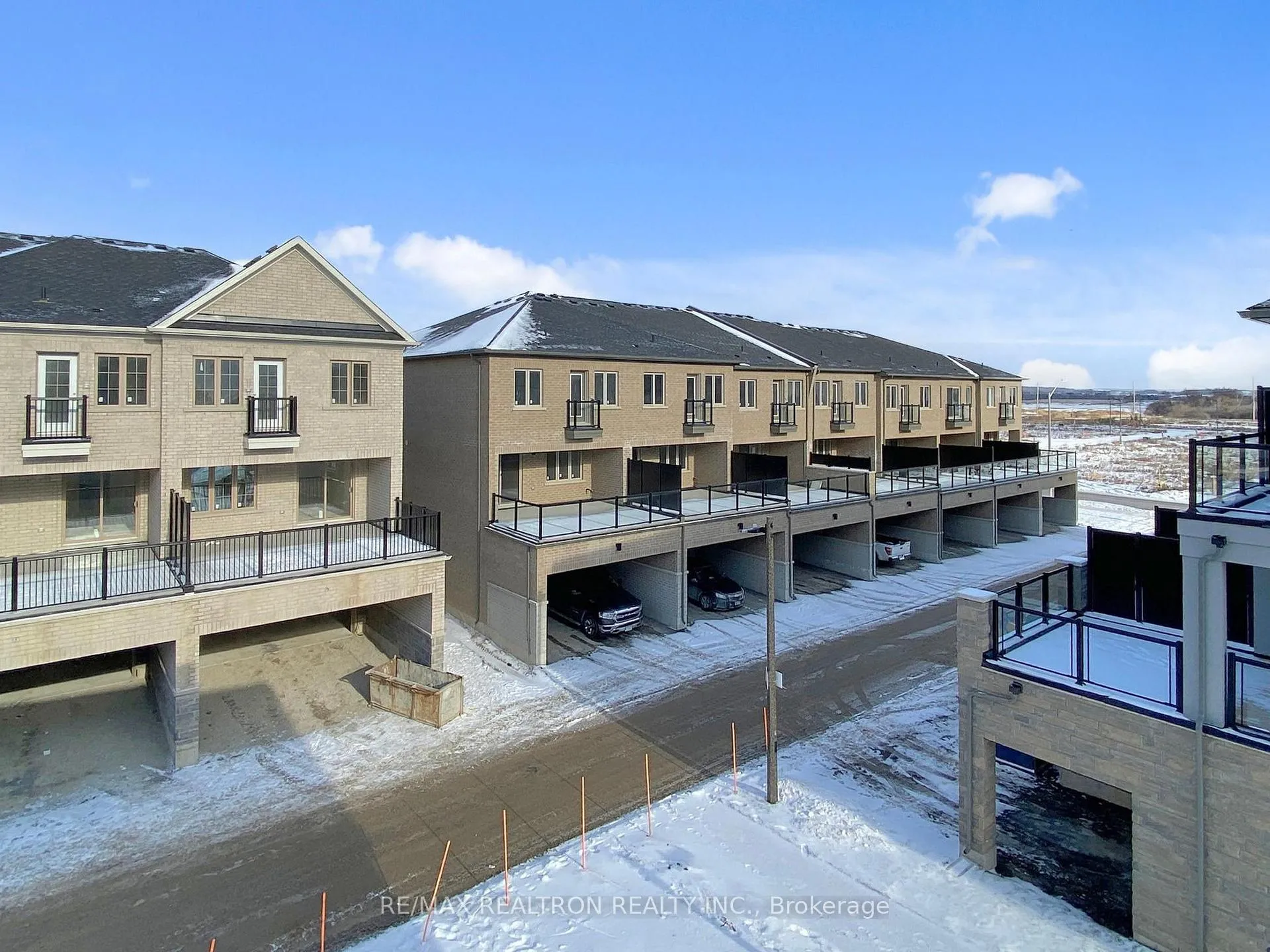 Photo 45 of 153 Berczy Green Drive, Markham, Rural Markham — HOMEH