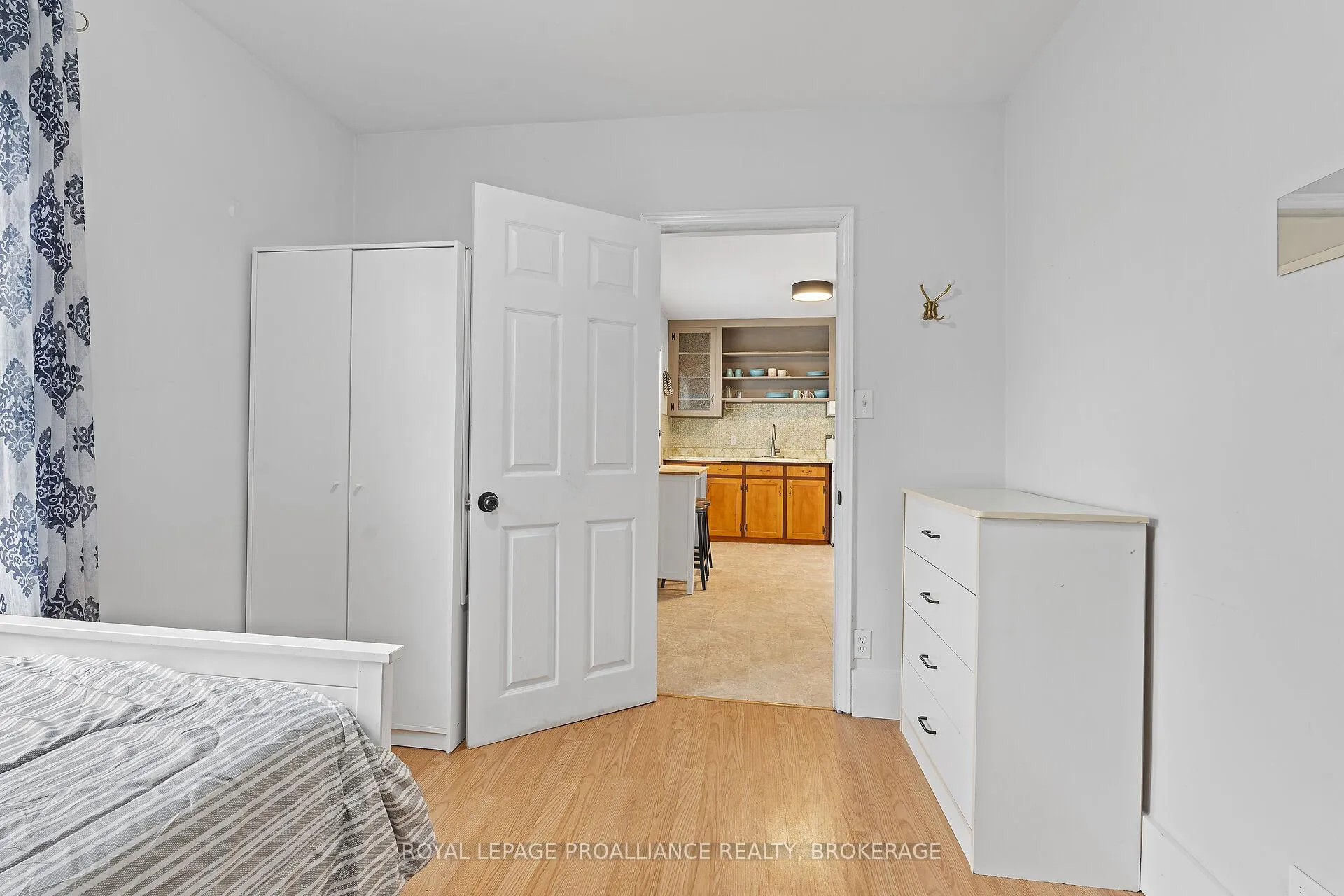 Photo 18 of 20 Drayton Avenue, Kingston, East of Sir John A. Blvd — HOMEH