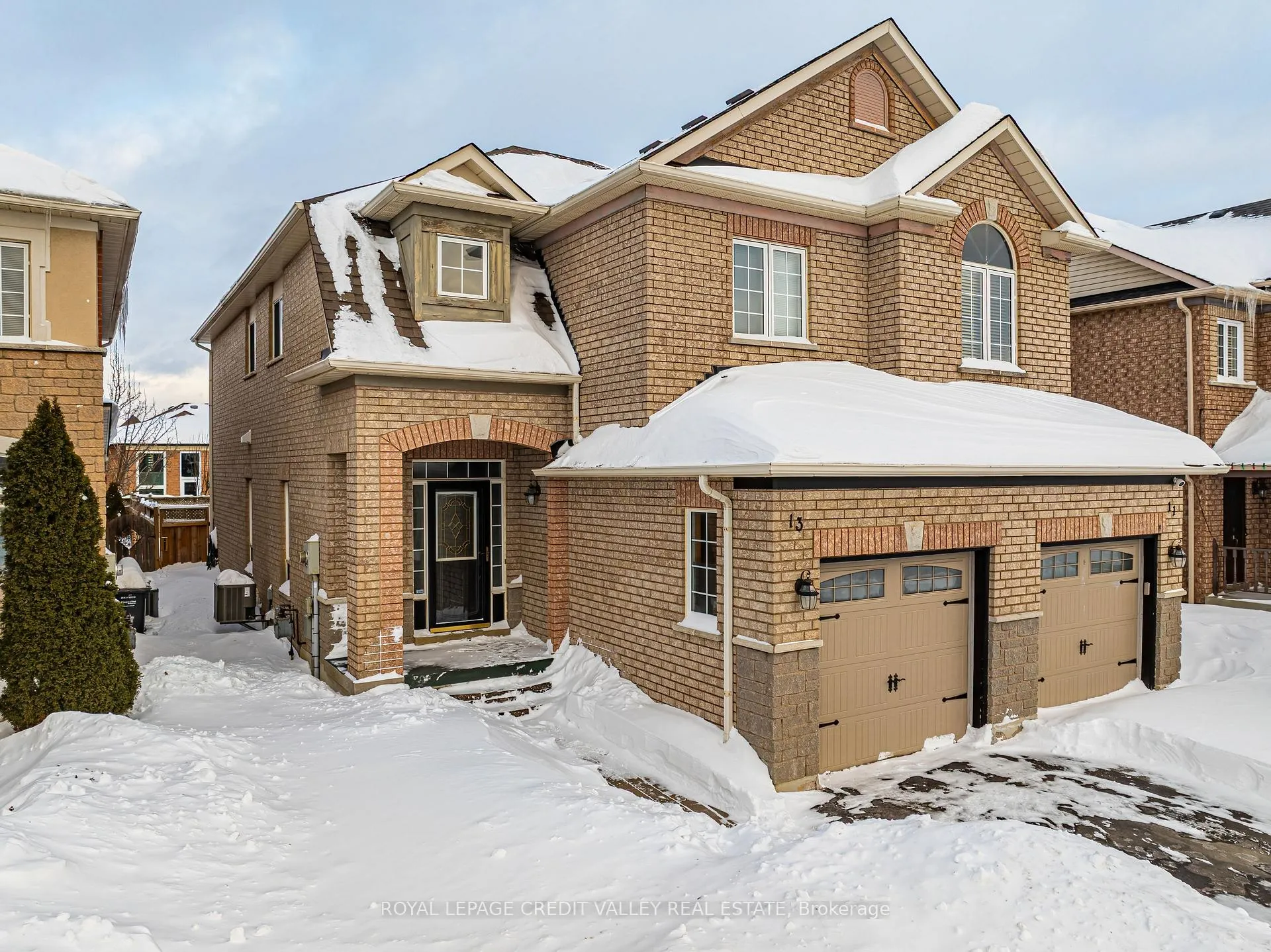 Photo 3 of 13 Brookstone Court, Caledon, Rural Caledon — HOMEH