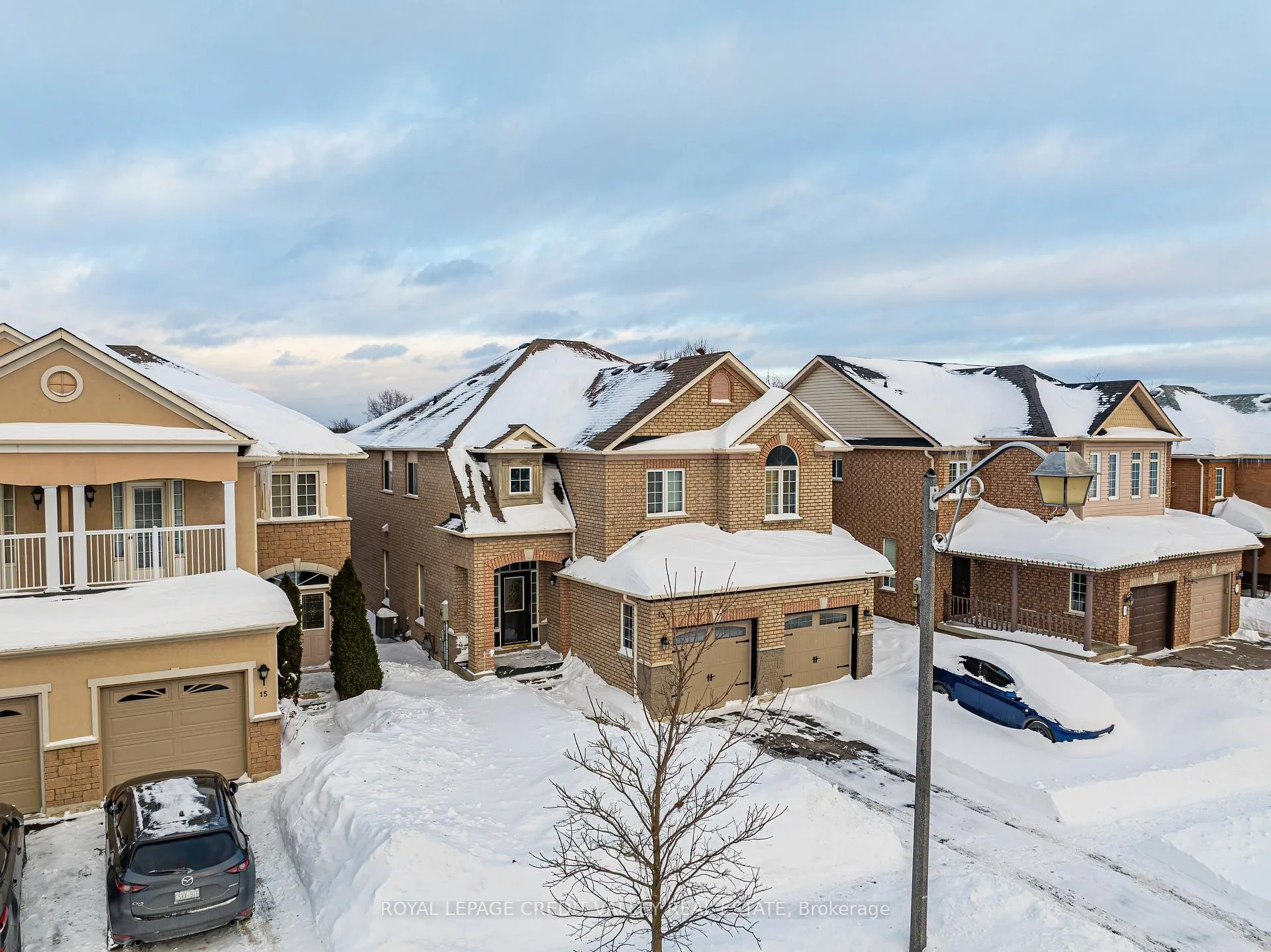 Photo 5 of 13 Brookstone Court, Caledon, Rural Caledon — HOMEH